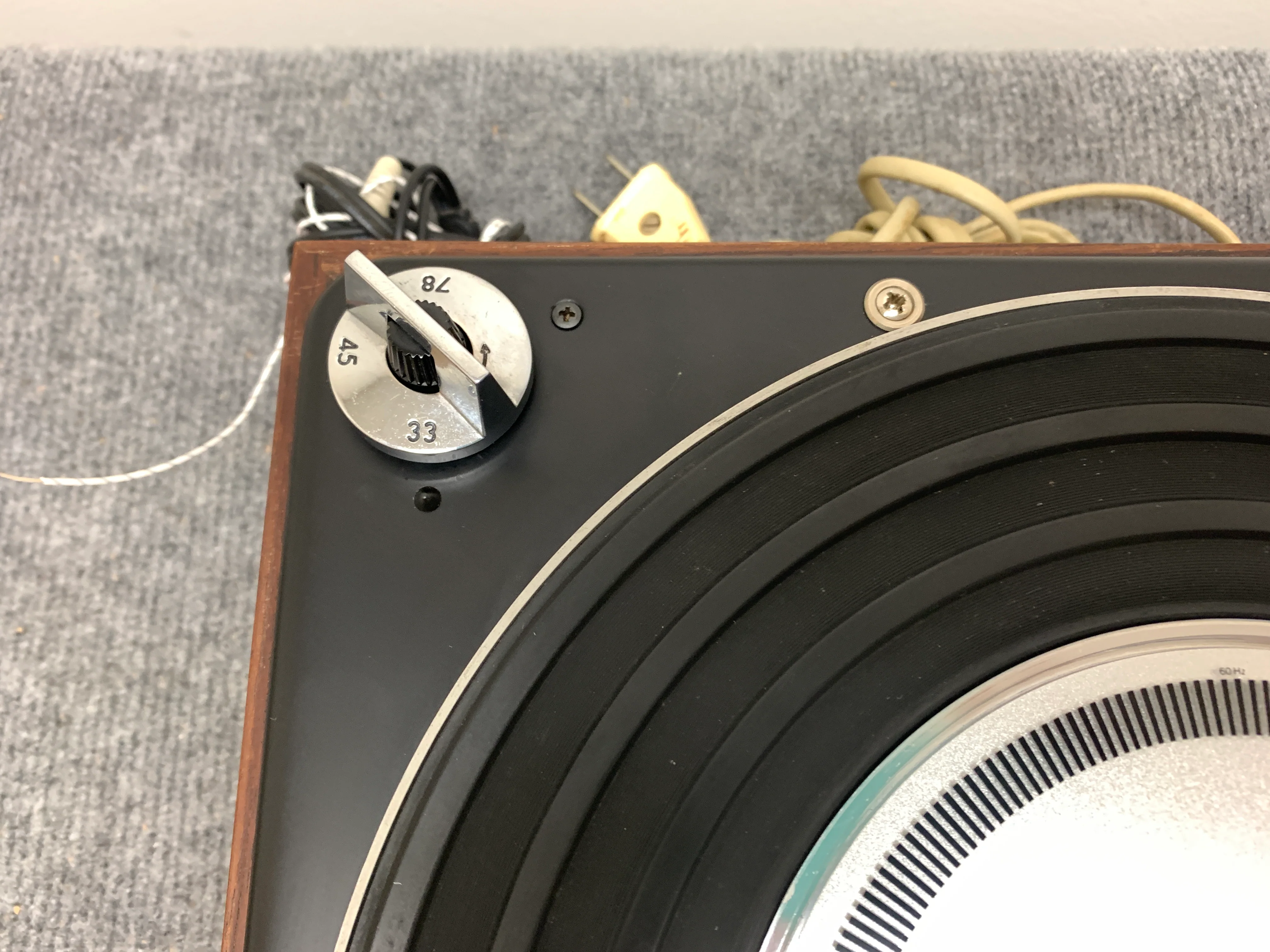 Bang & Olufsen Beogram 1000 Belt Drive Turntable - Image 7