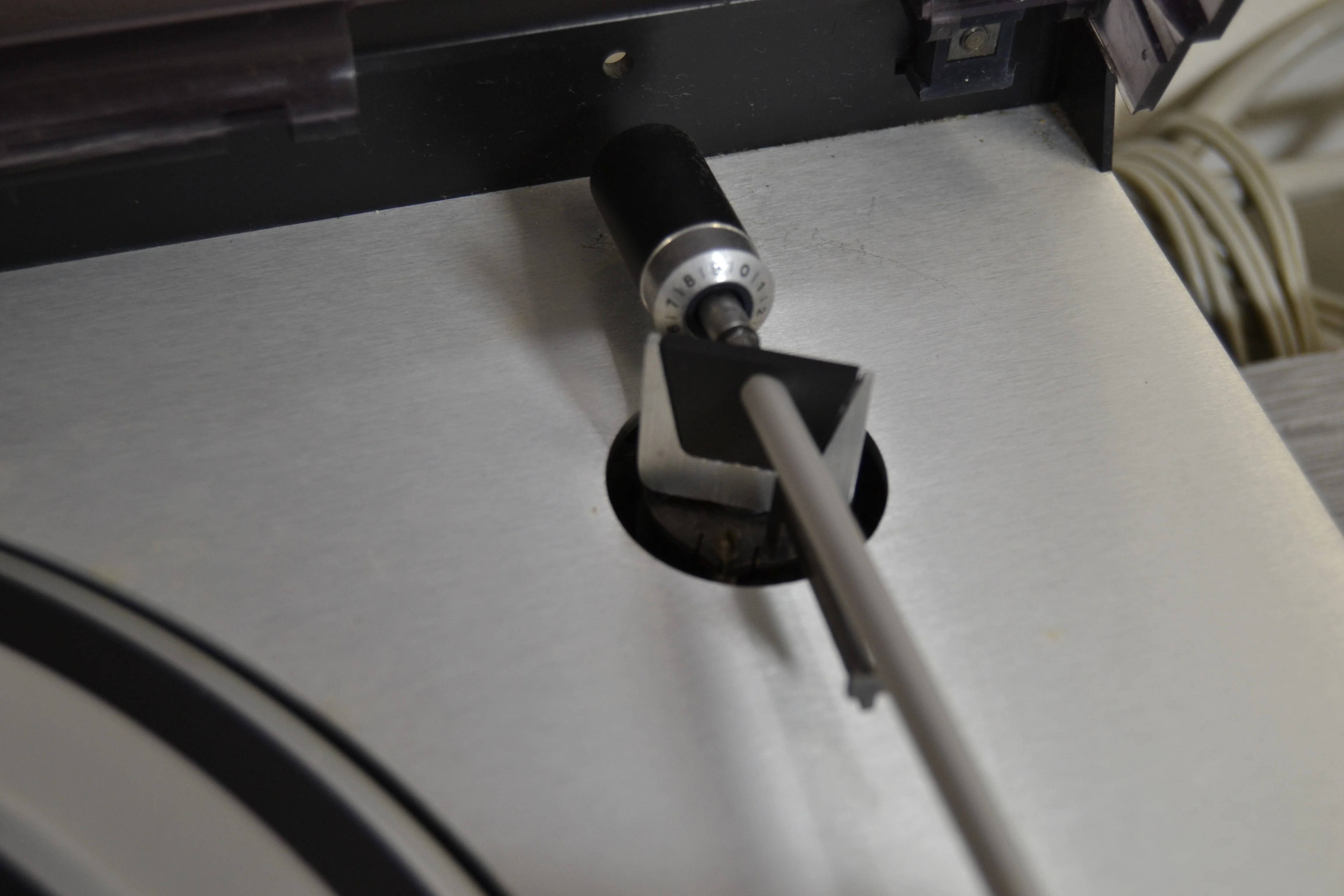 Bang Olufsen Beogram 3404 Turntable - Image 10