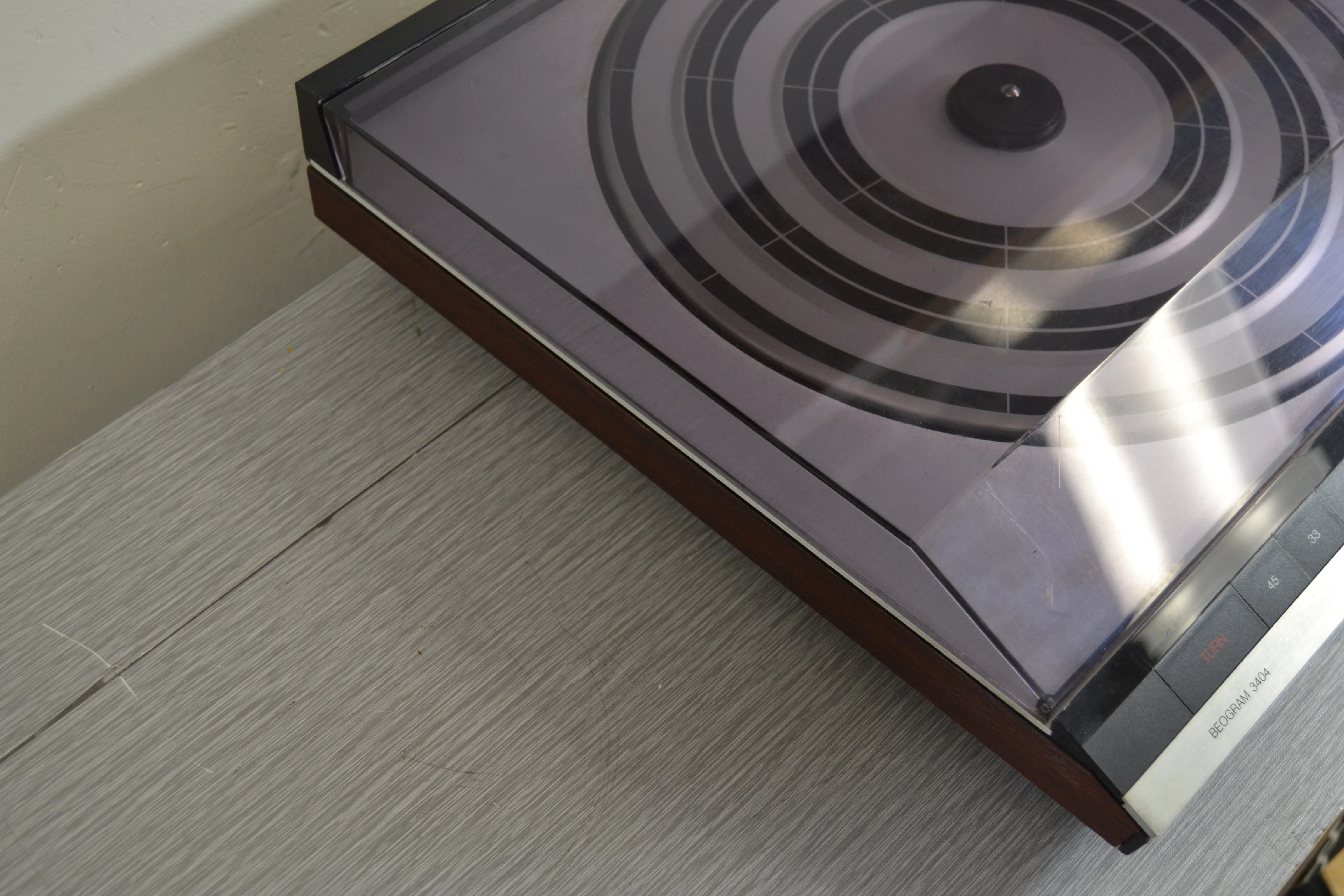 Bang Olufsen Beogram 3404 Turntable - Image 4
