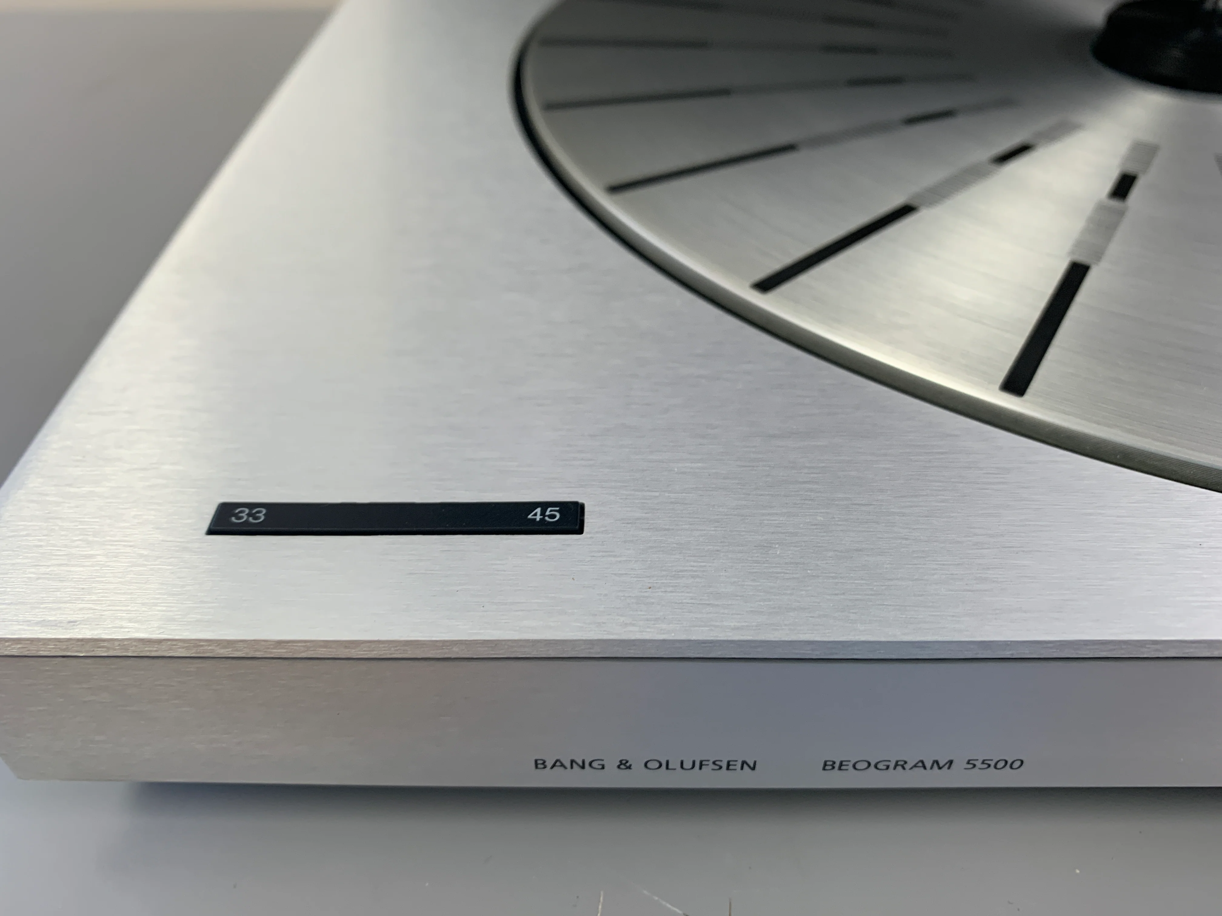 Bang & Olufsen Beogram 5500 Type: 5943 Turntable & MMC3 Cartridge - Image 6
