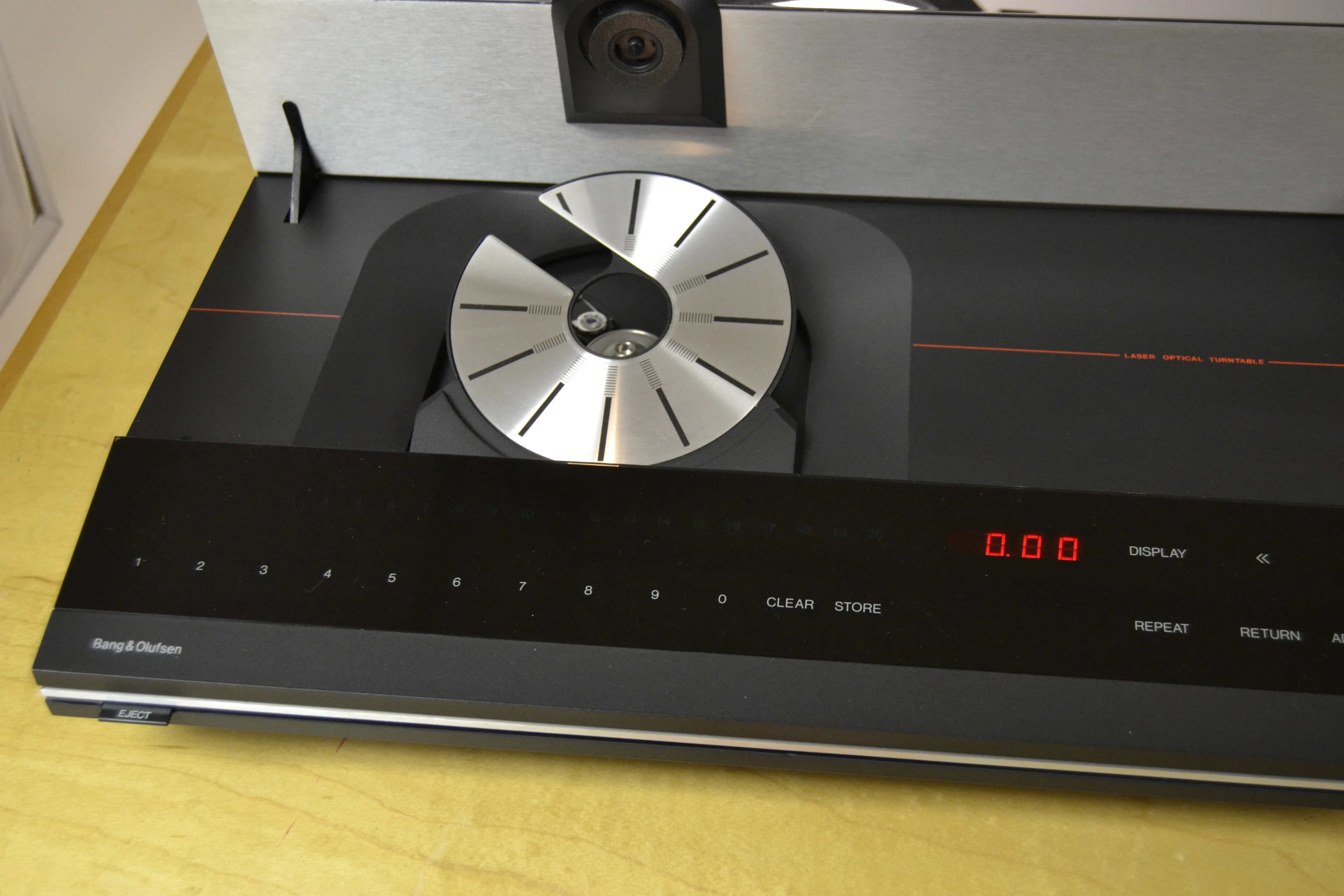 Bang & Olufsen Beogram CDX - Single CD Player - 1986 - Image 11