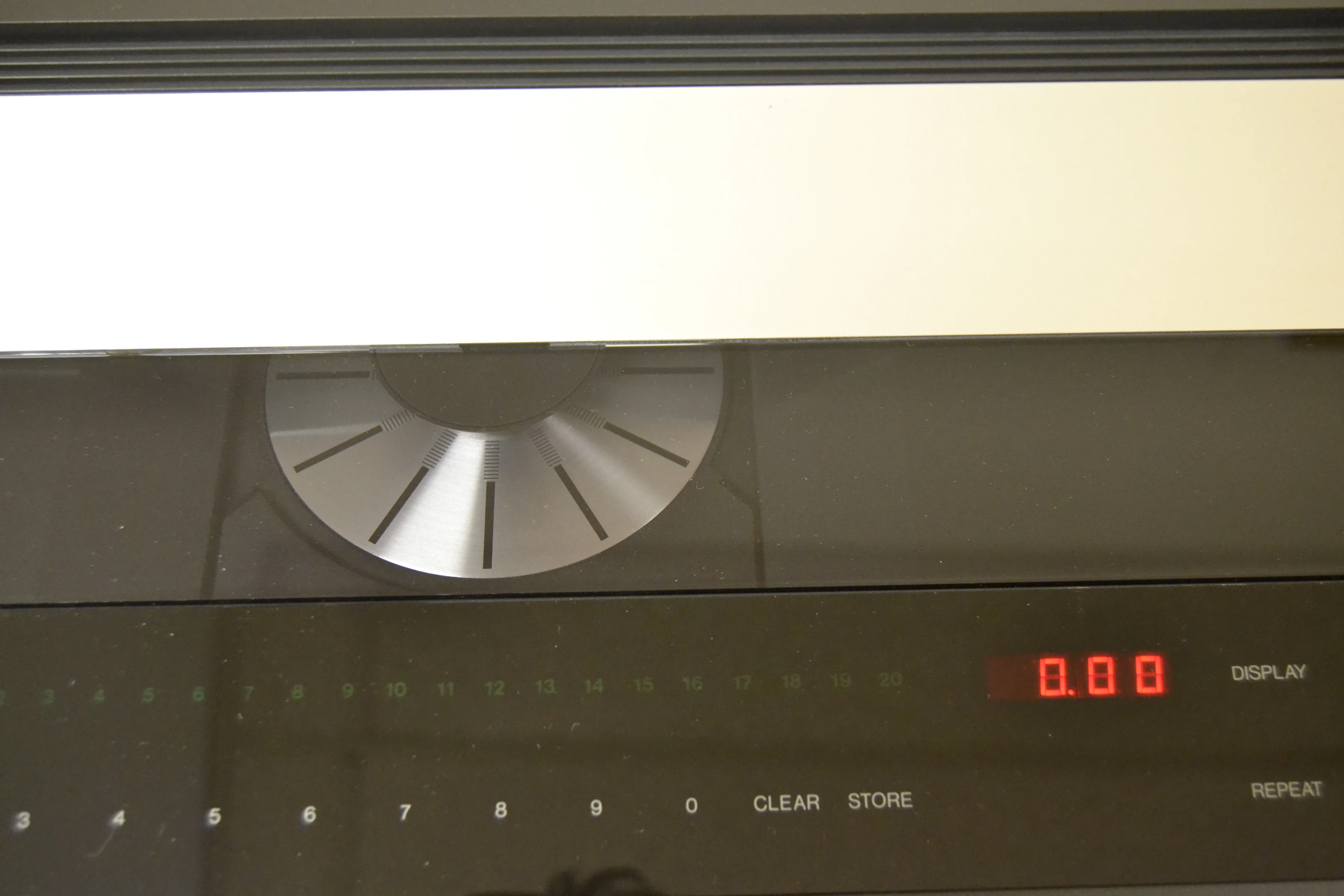 Bang & Olufsen Beogram CDX - Single CD Player - 1986 - Image 13