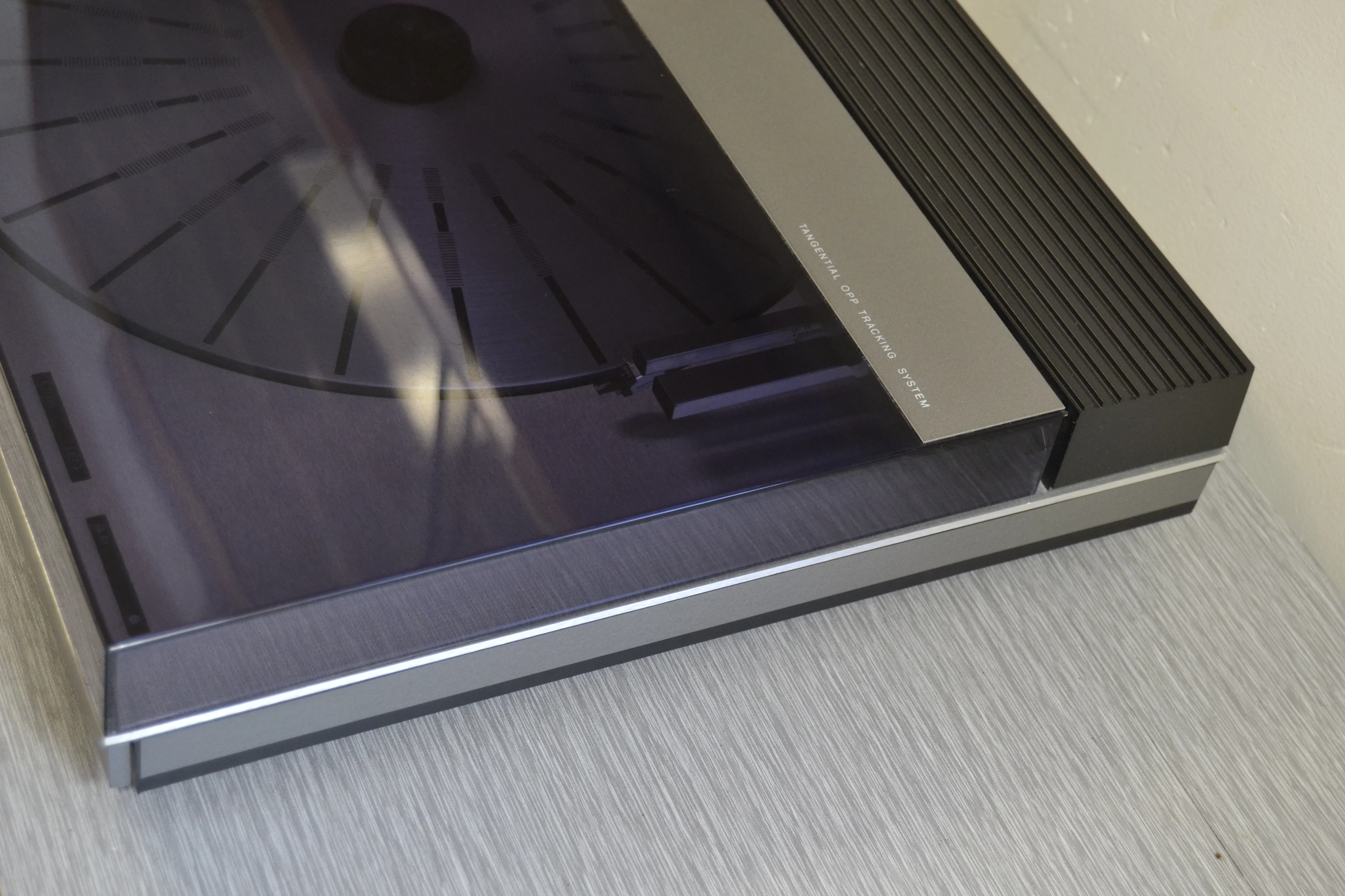Bang & Olufsen Beogram TX2 5913 - Linear Tracking Turntable with MMC4 Cartidge - Image 13