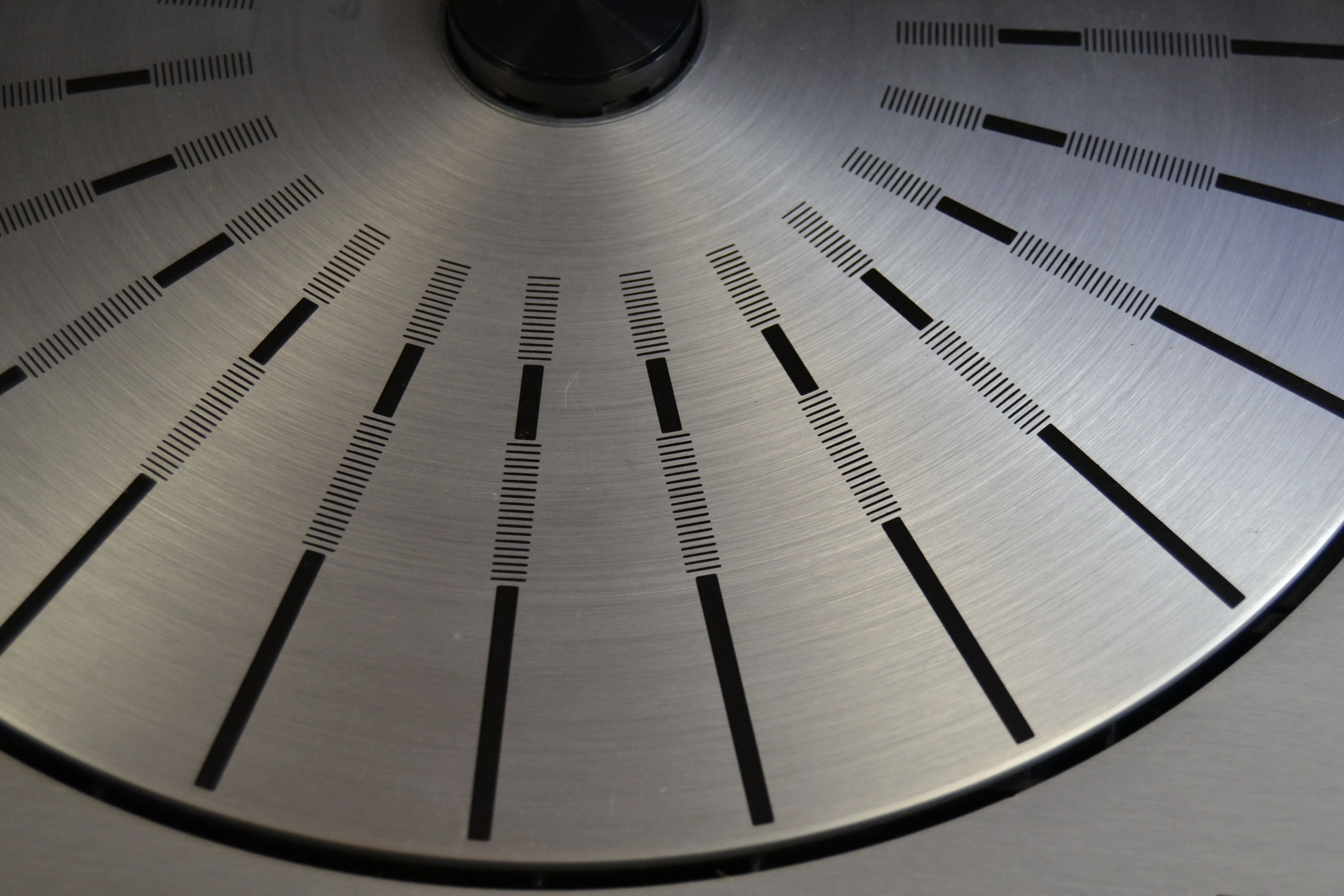 Bang & Olufsen Beogram TX2 5913 - Linear Tracking Turntable with MMC4 Cartidge - Image 9