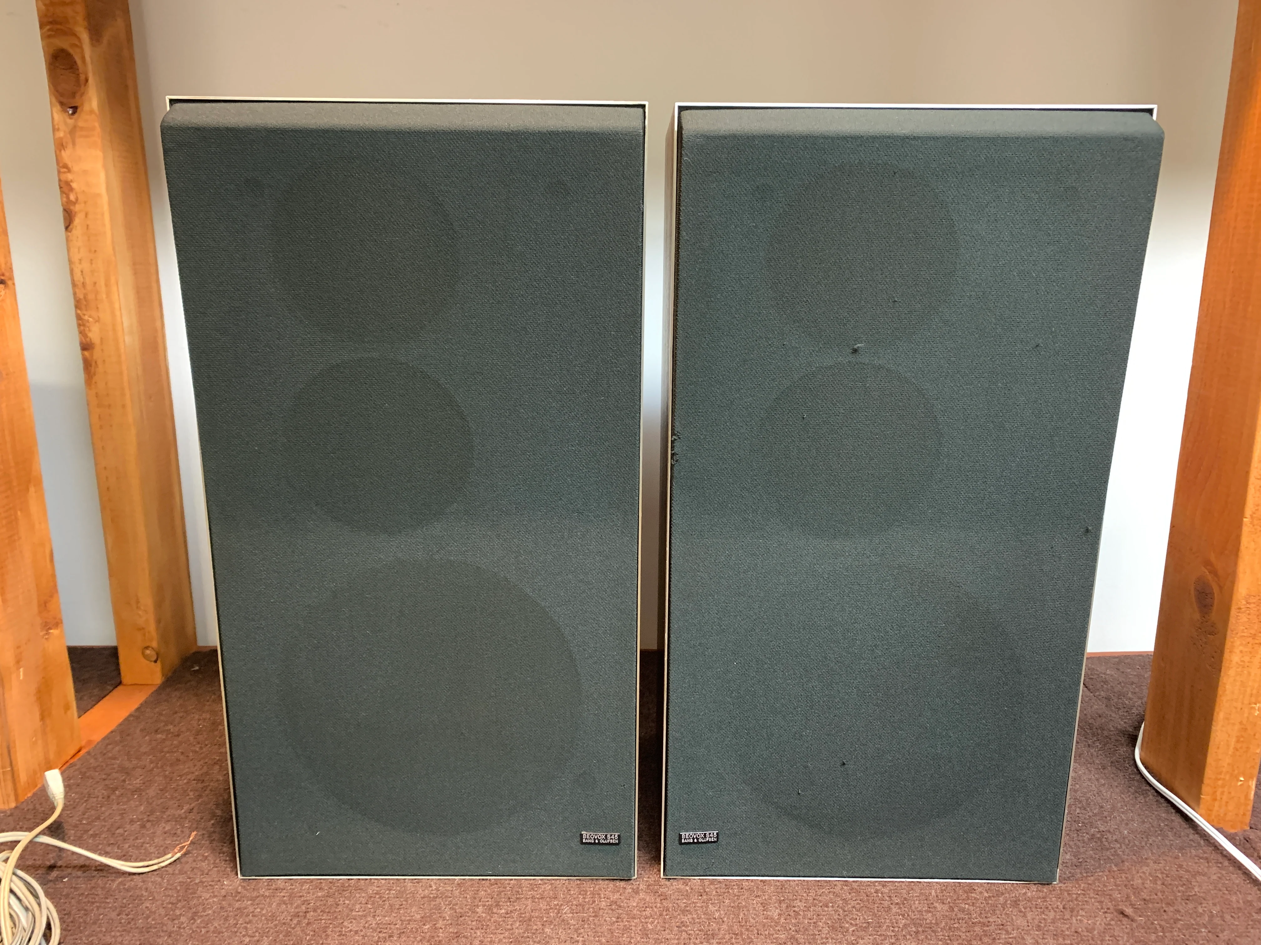 Bang & Olufsen * Beovox S45-2 Speakers - Image 2