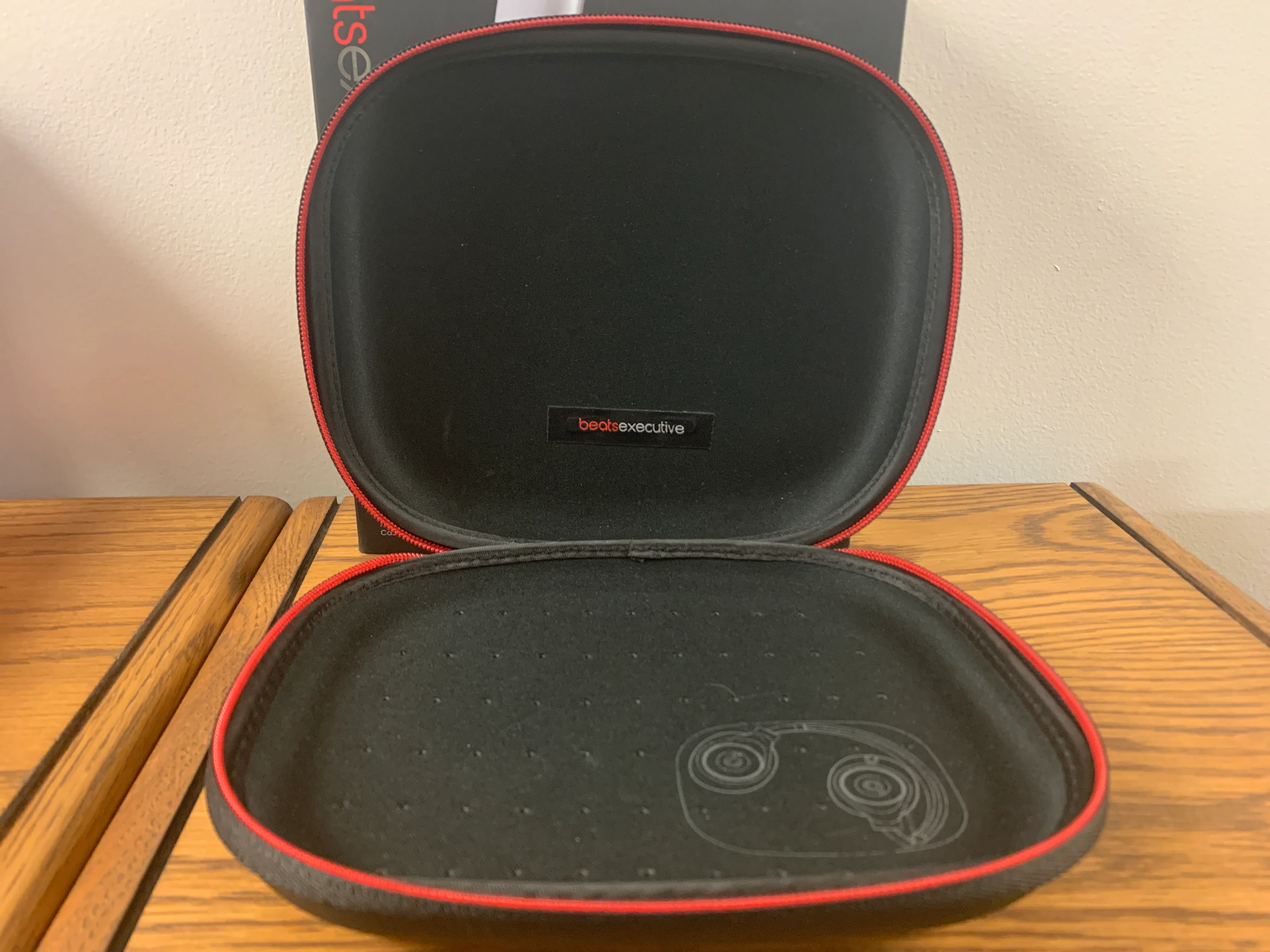 Beats By Dr. Dre Beats Executive Over Ear Wired Headphones *ORIGINAL BOX - Image 2