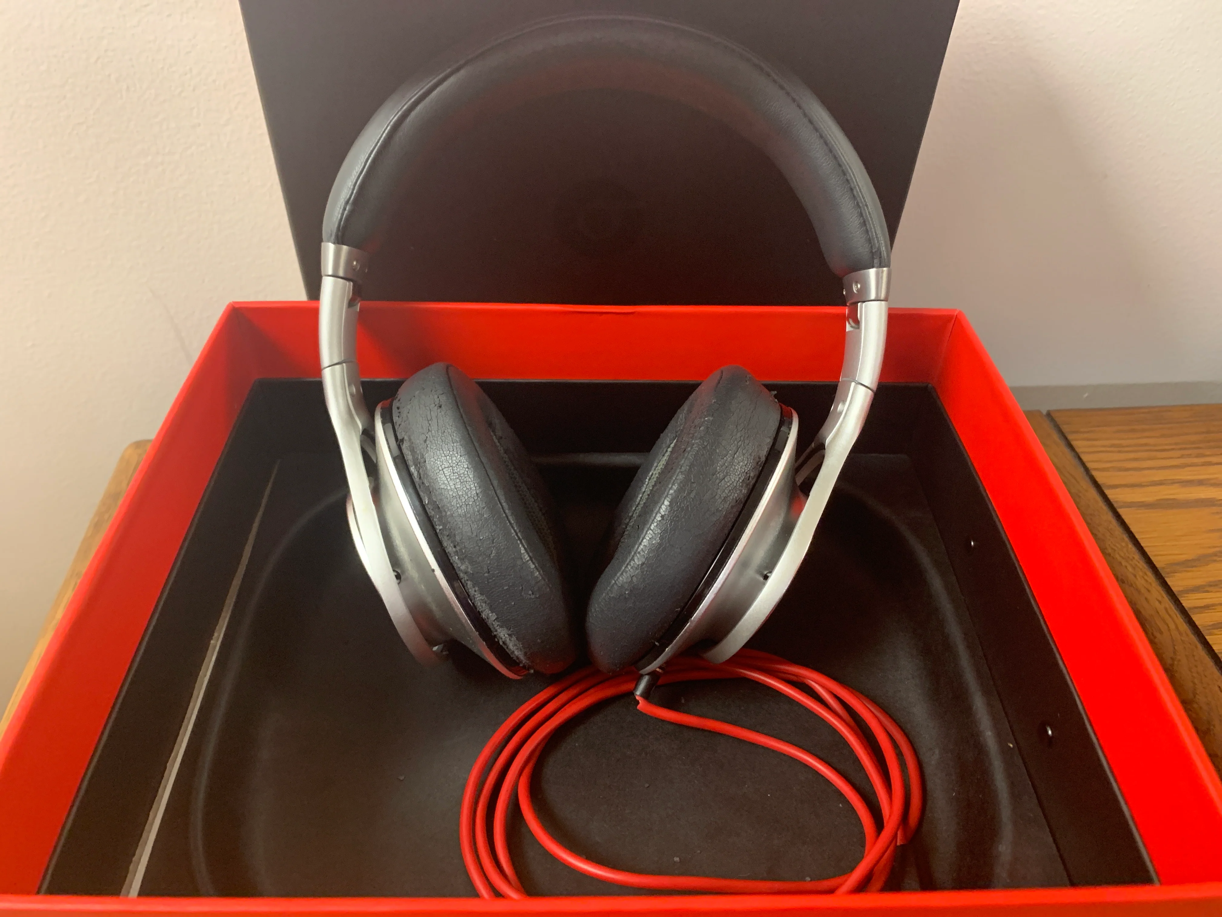 Beats By Dr. Dre Beats Executive Over Ear Wired Headphones *ORIGINAL BOX - Image 4