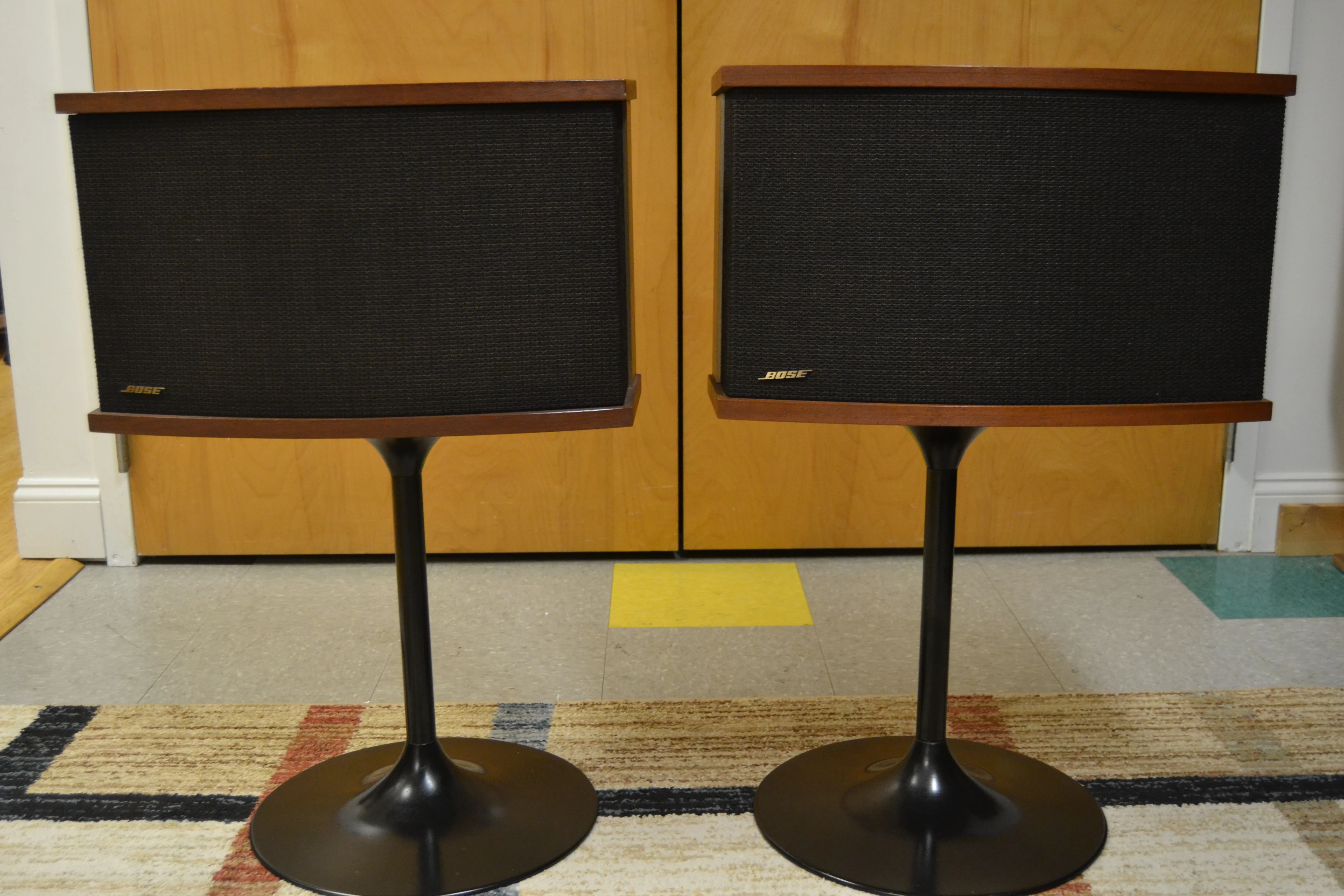 Bose 901 Series V * Equalizer * Tulip Stands - Image 3