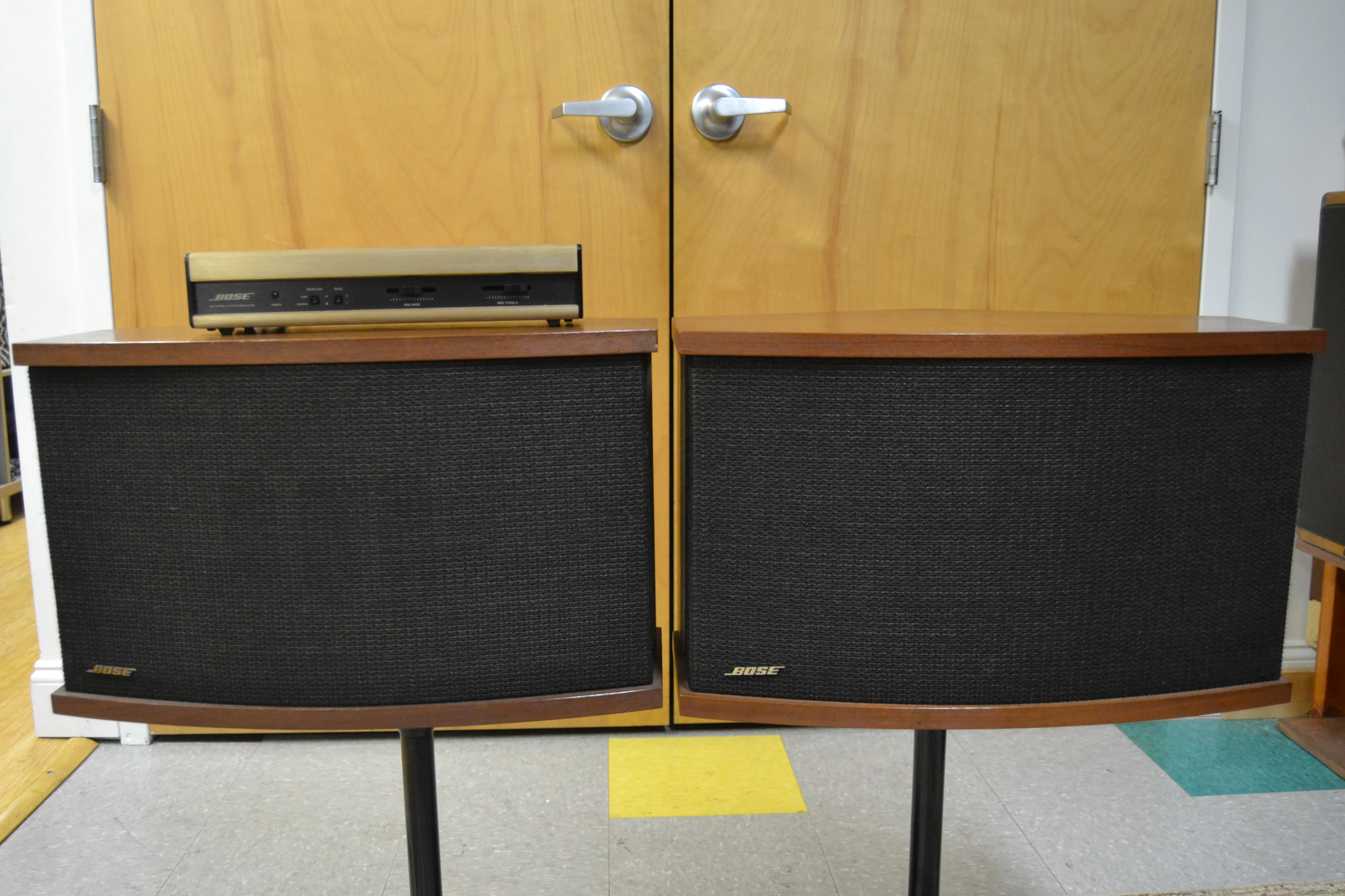 Bose 901 Series V * Equalizer * Tulip Stands - Image 8