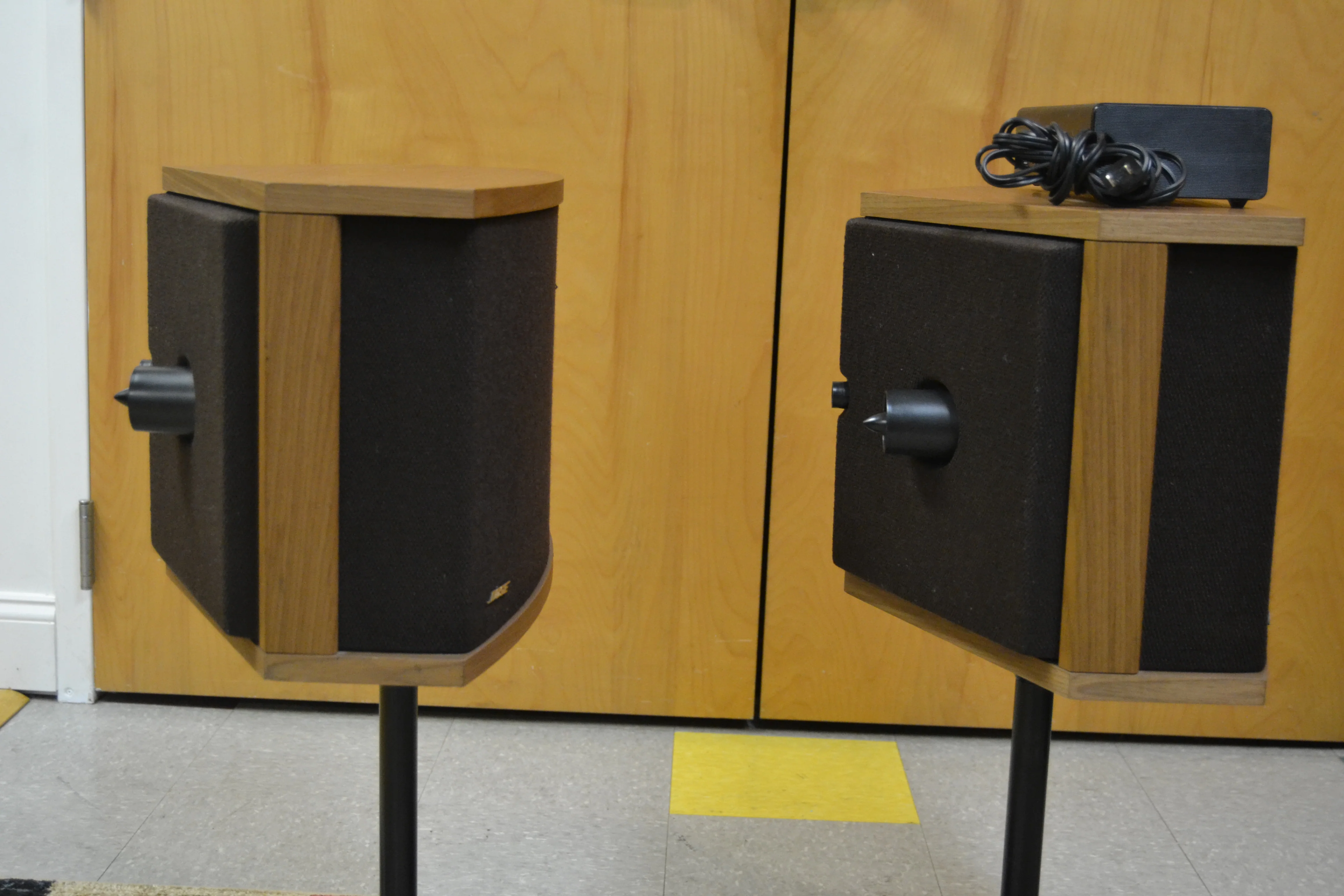 Bose 901 Series VI * Equalizer * Tulip Stands - Image 8