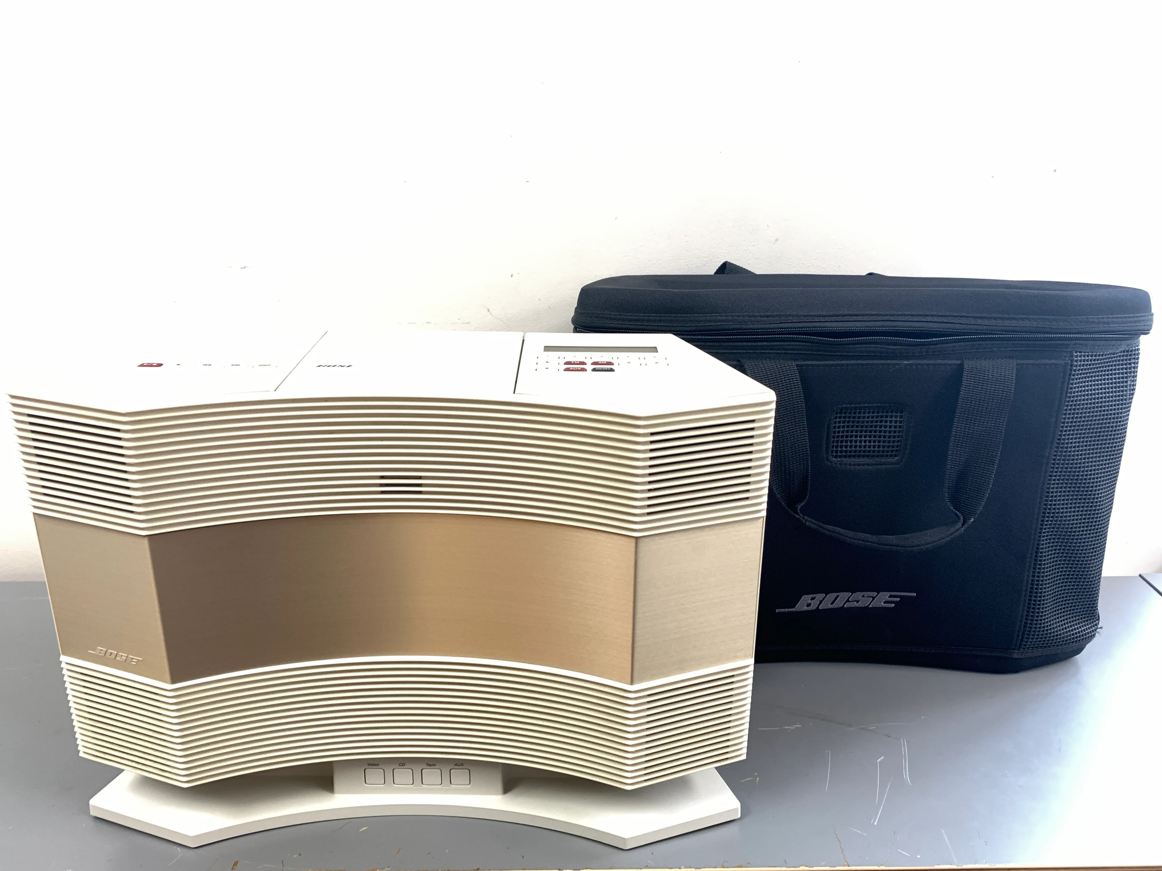 Bose Acoustic Wave CD-3000 Radio CD Player * PD2 Pedestal * Carrying Bag