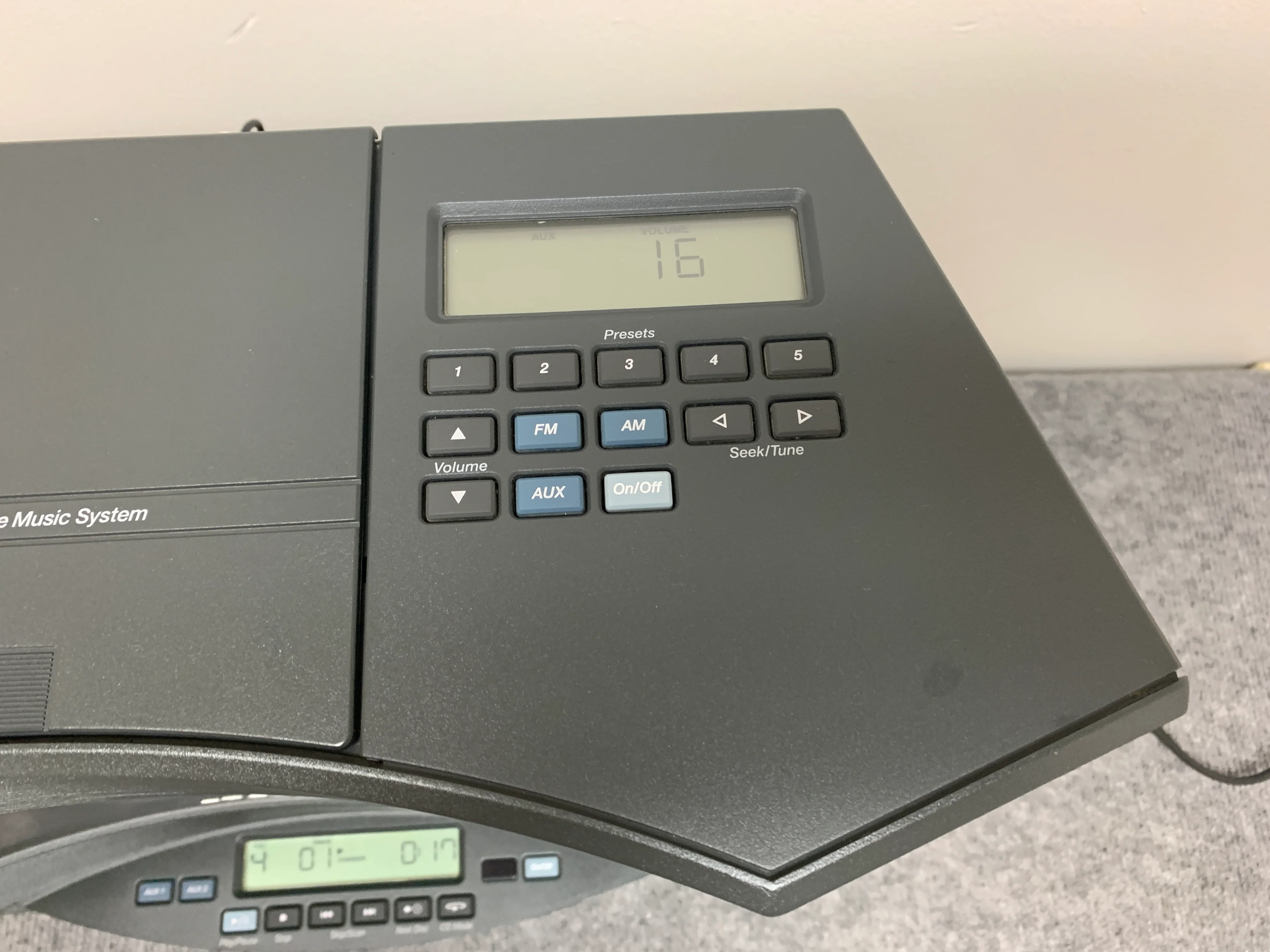 Bose CD-3000 Acoustic Wave CD/Radio & Acoustic Wave CD Changer - Remotes - Image 3