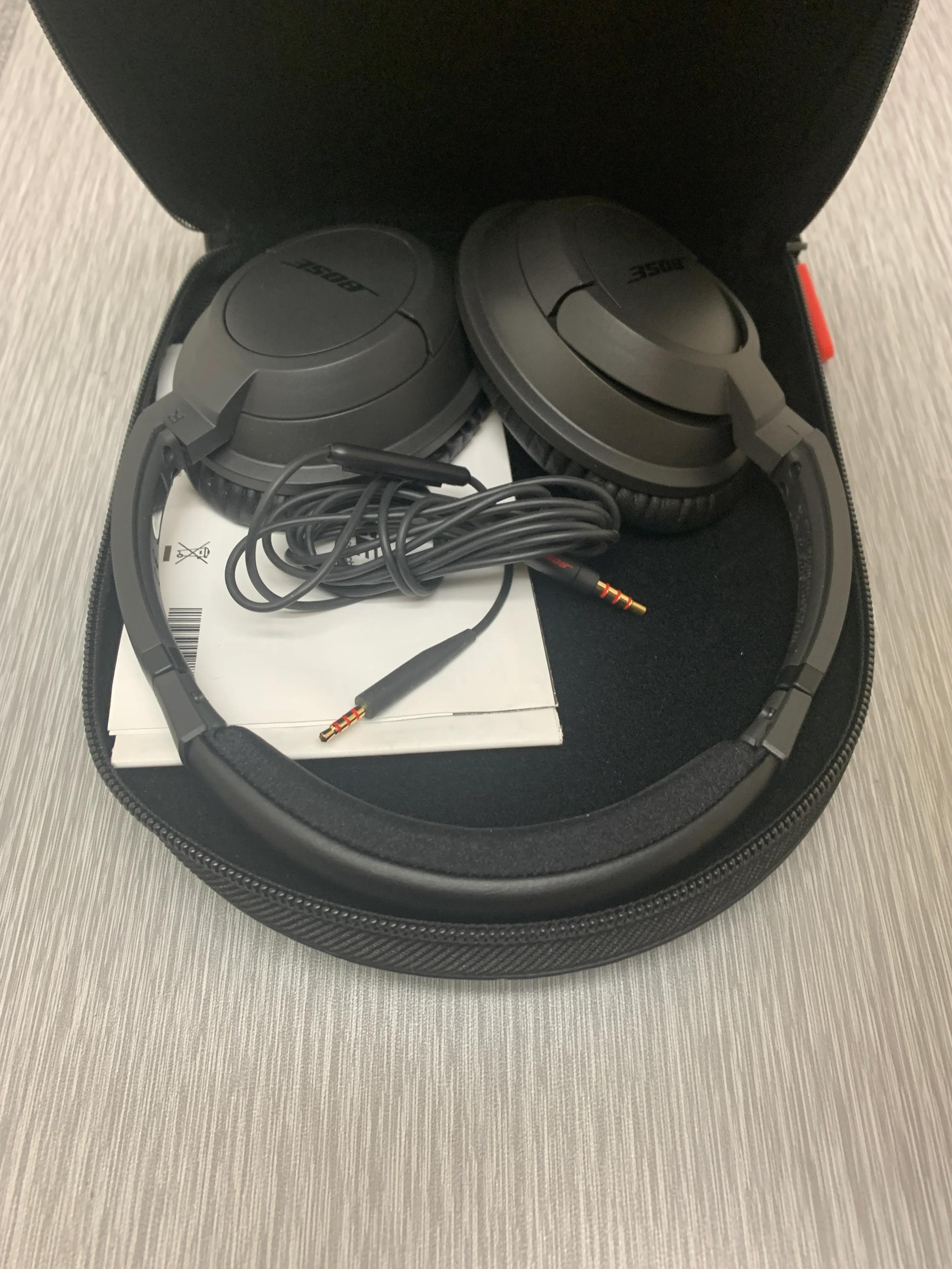Bose SoundTrue Around-Ear Headphones w/ Case & Instructions - Image 6