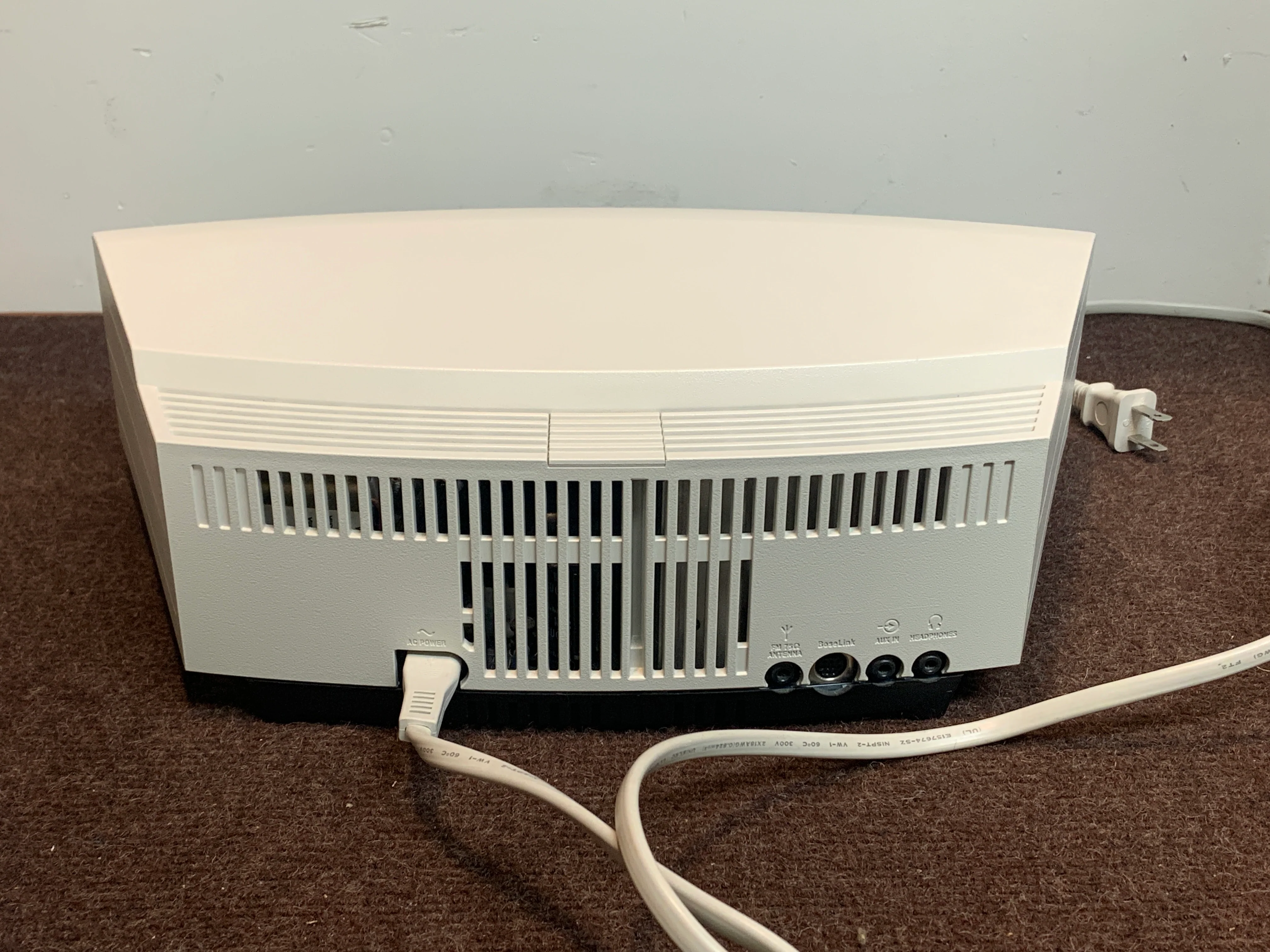 Bose Wave Music System Radio CD Player White w/ Remote & Instructions - Image 2