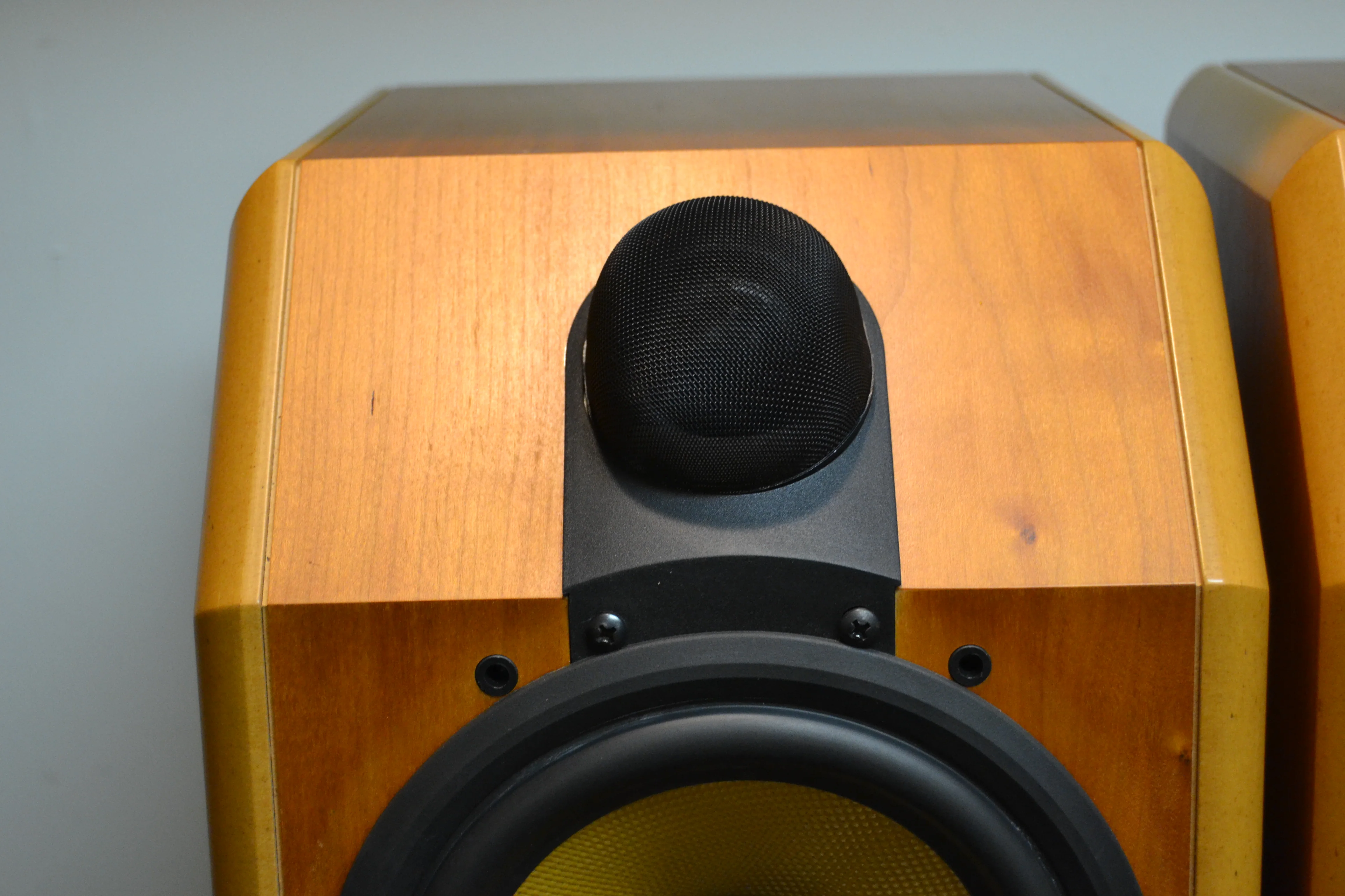 Bower & Wilkins B&W CDM1 SE Bookshelf Speakers - Image 5