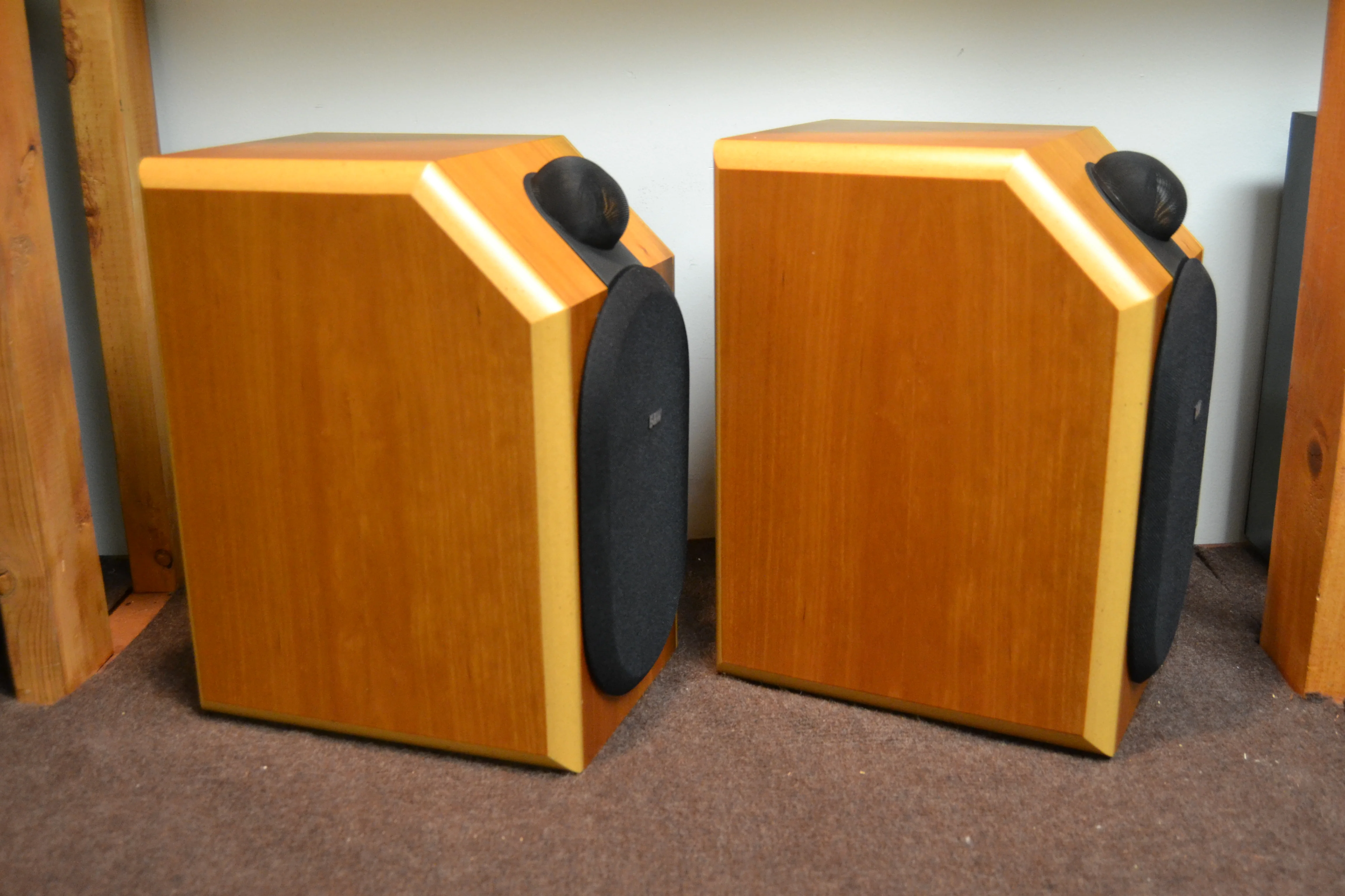 Bower & Wilkins B&W CDM1 SE Bookshelf Speakers - Image 6