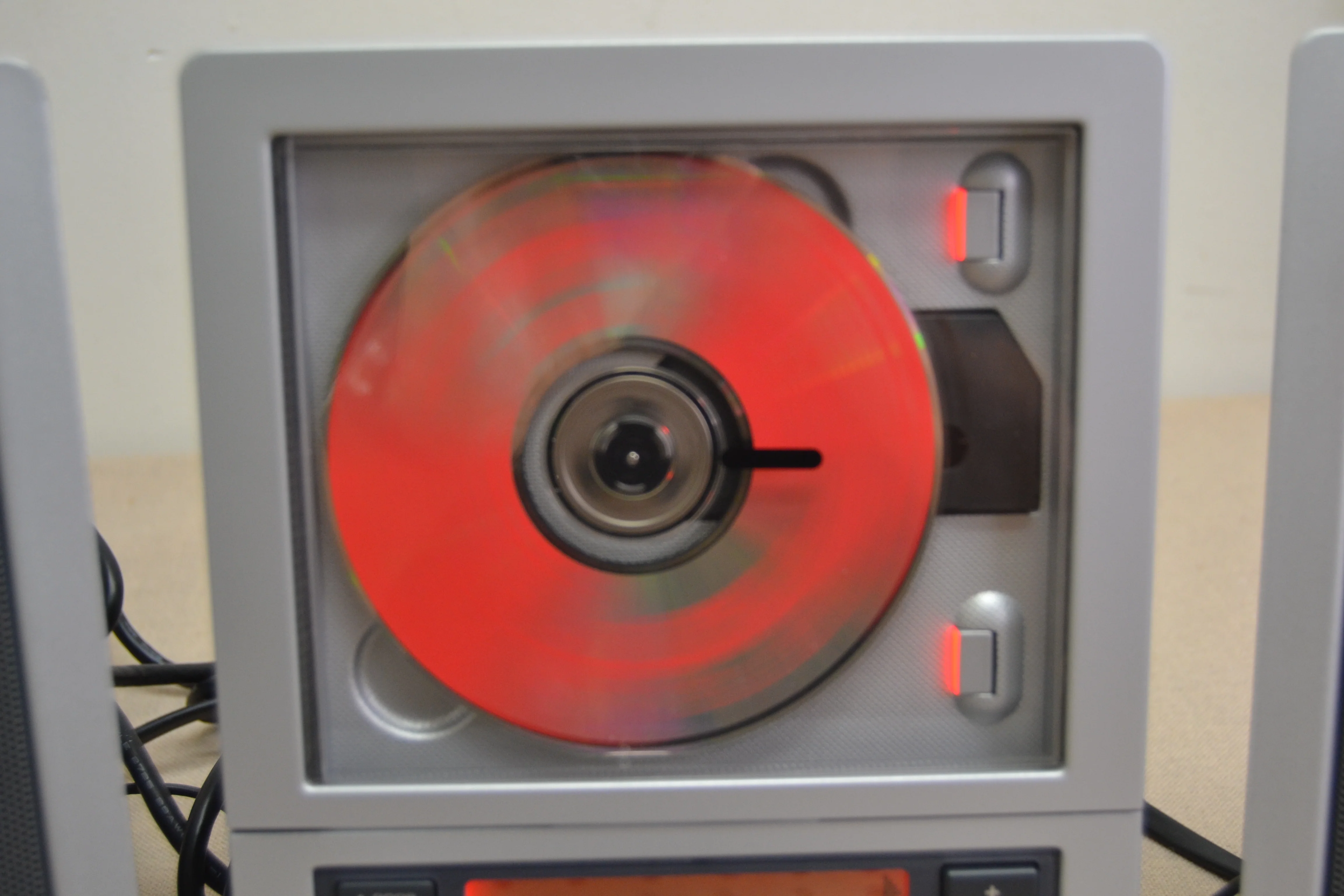 Brookstone Wafer Thin CD System with MP3 and Subwoofer * Remote - Image 4