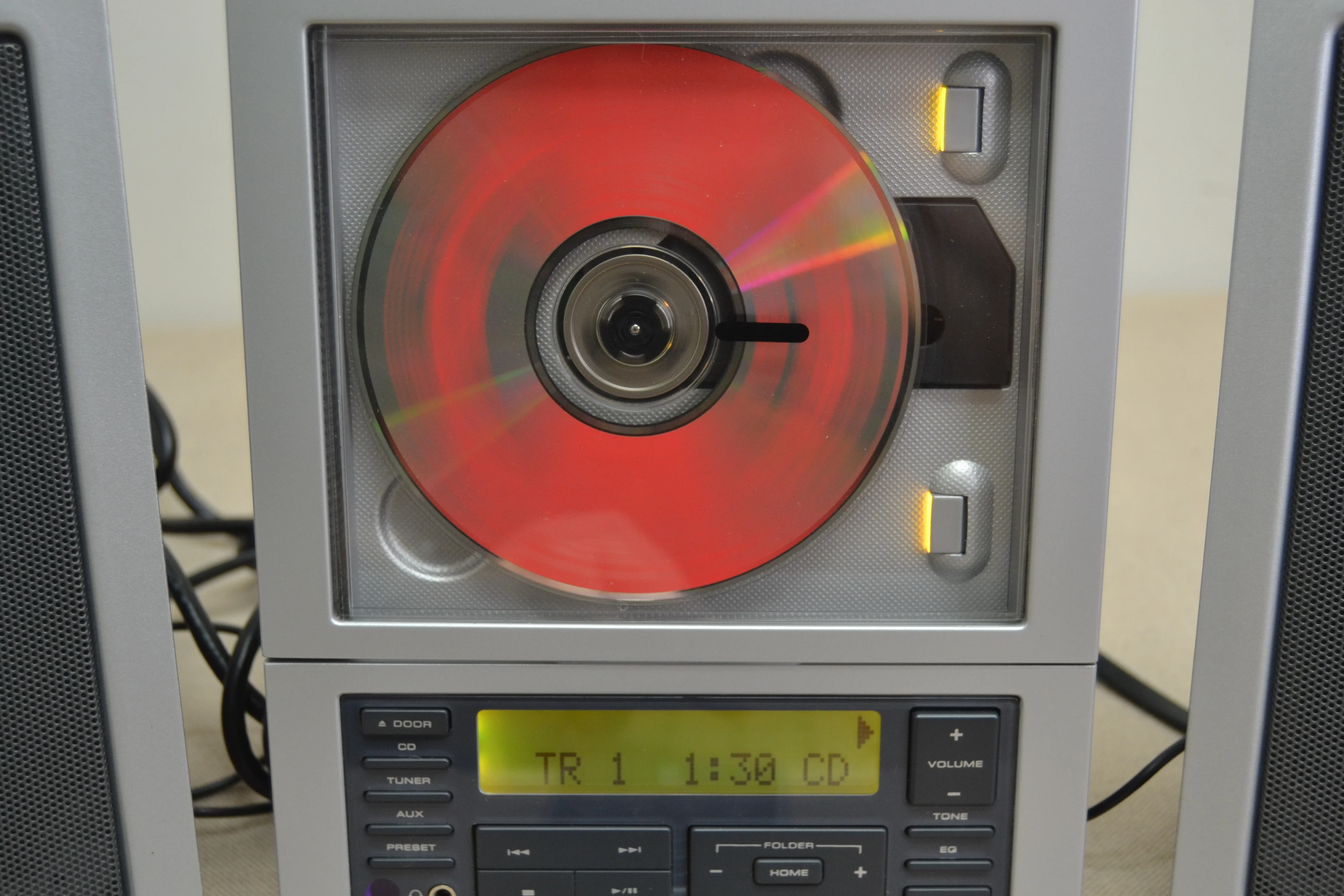 Brookstone Wafer Thin CD System with MP3 and Subwoofer * Remote - Image 6