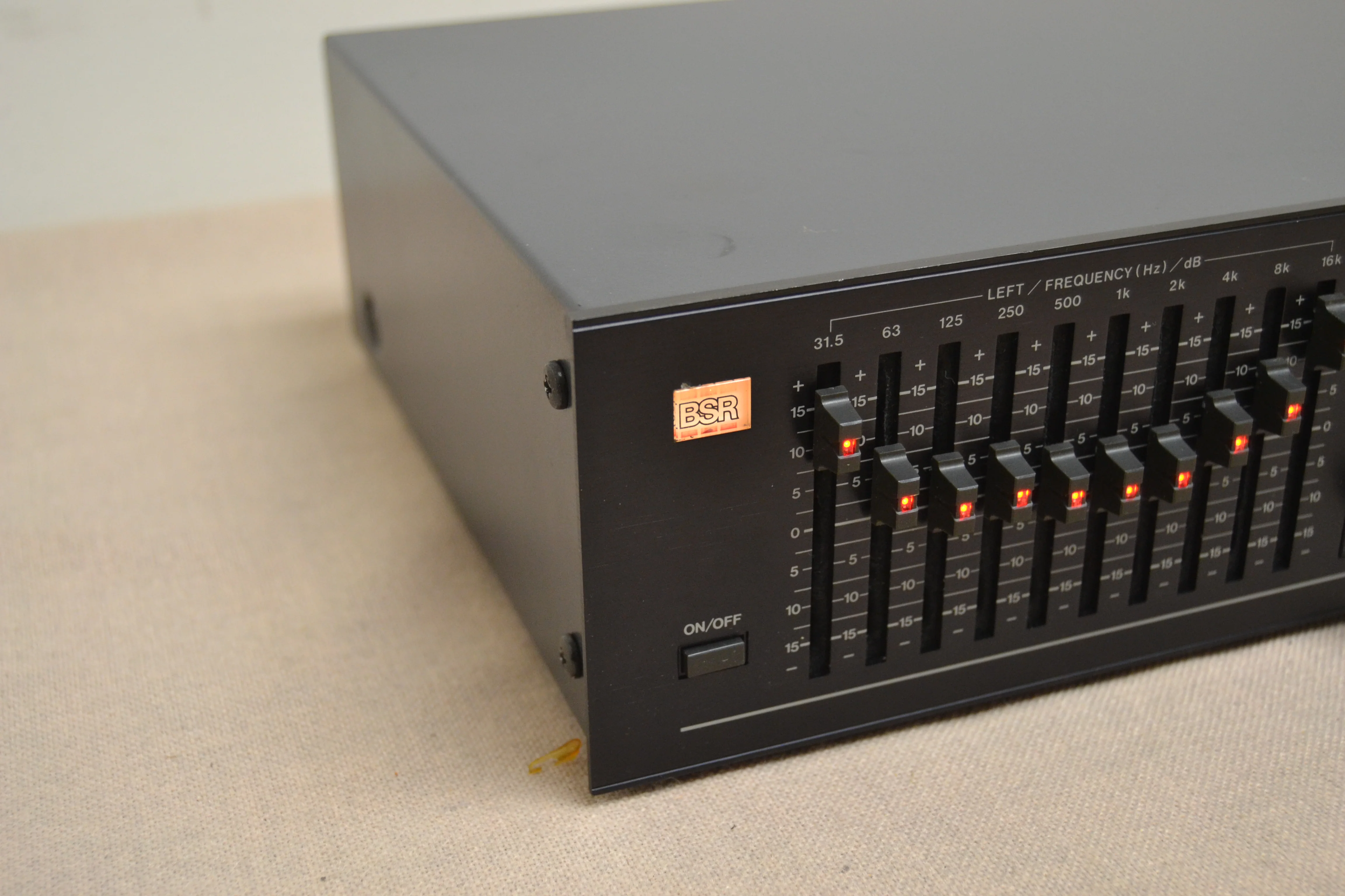 BSR EQ-3000 * 10 Band Stereo Frequency Equalizer with Real Time Spectrum Analyzer - Image 6