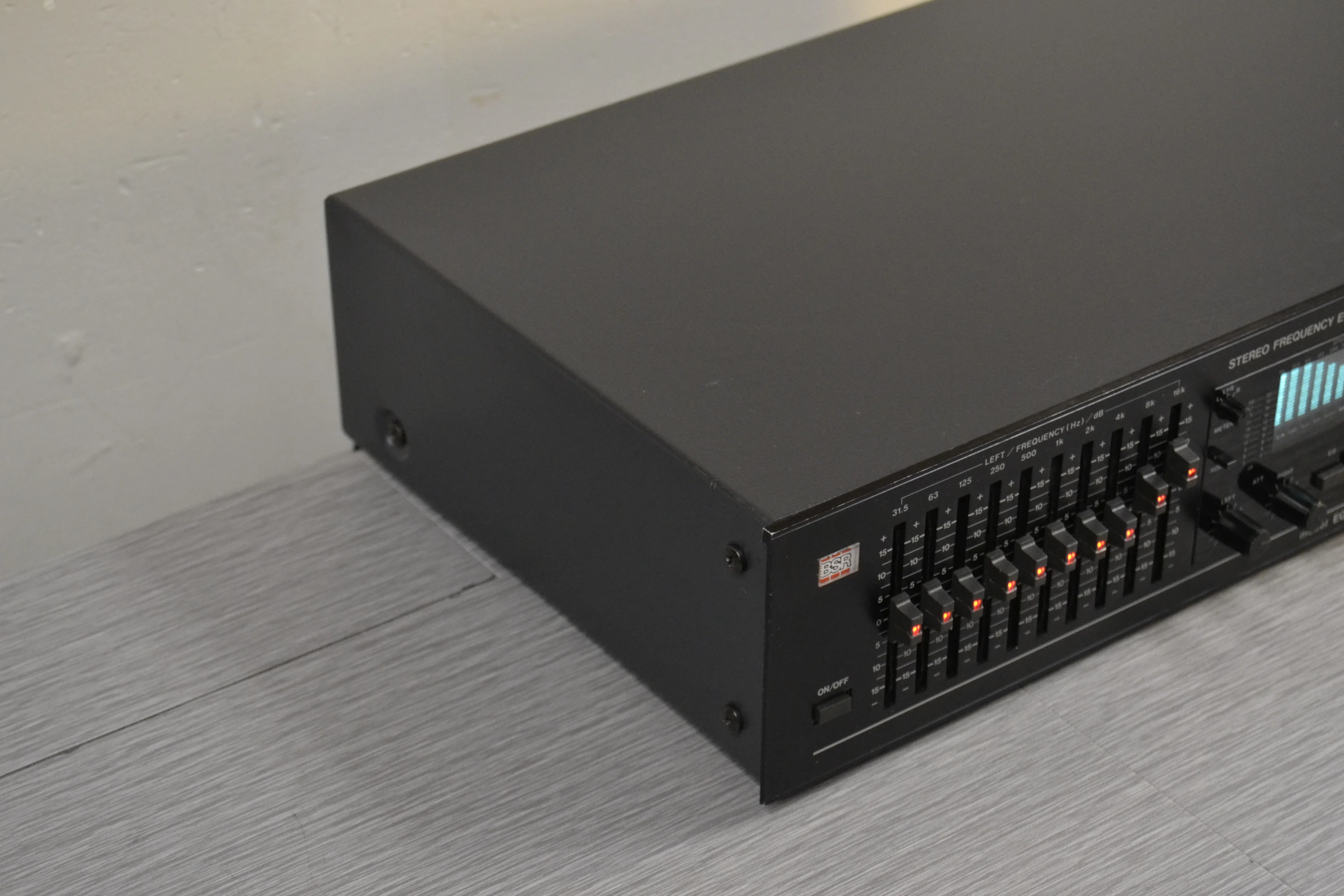 BSR EQ-3000 Graphic Equalizer with Spectrum Analyzer and Pink Noise - Image 7