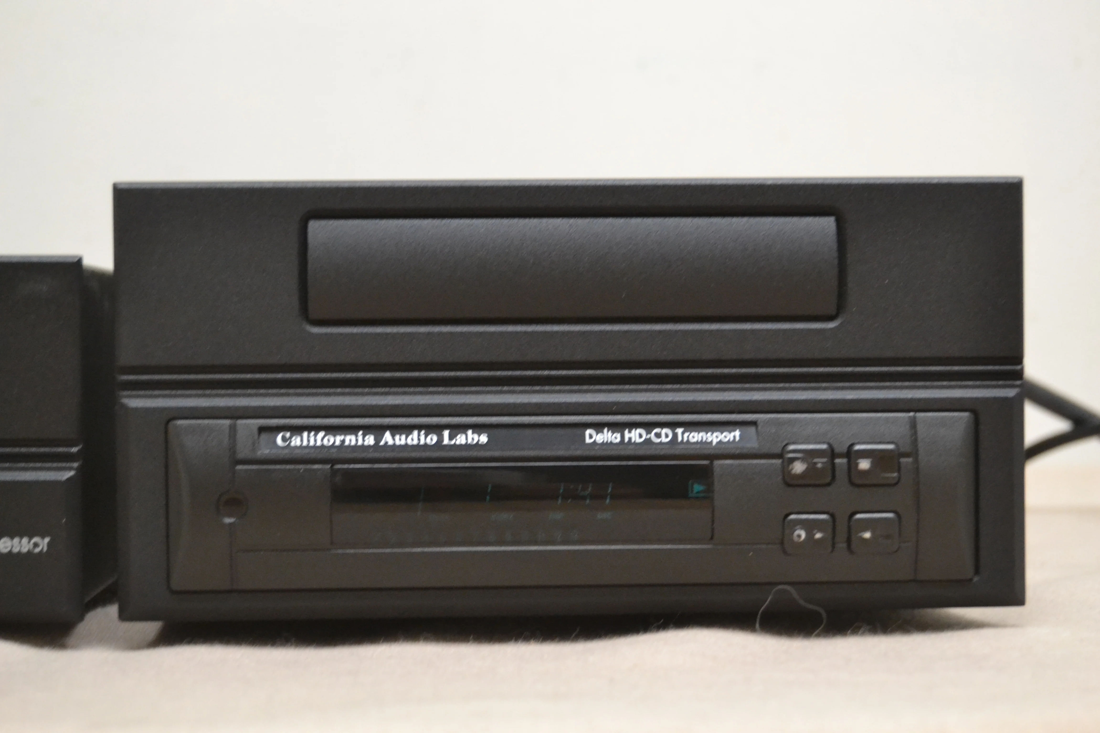 California Audio Labs - Sigma and Delta - Vacuum Tube DAc and Single HD-CD Transport - Image 3