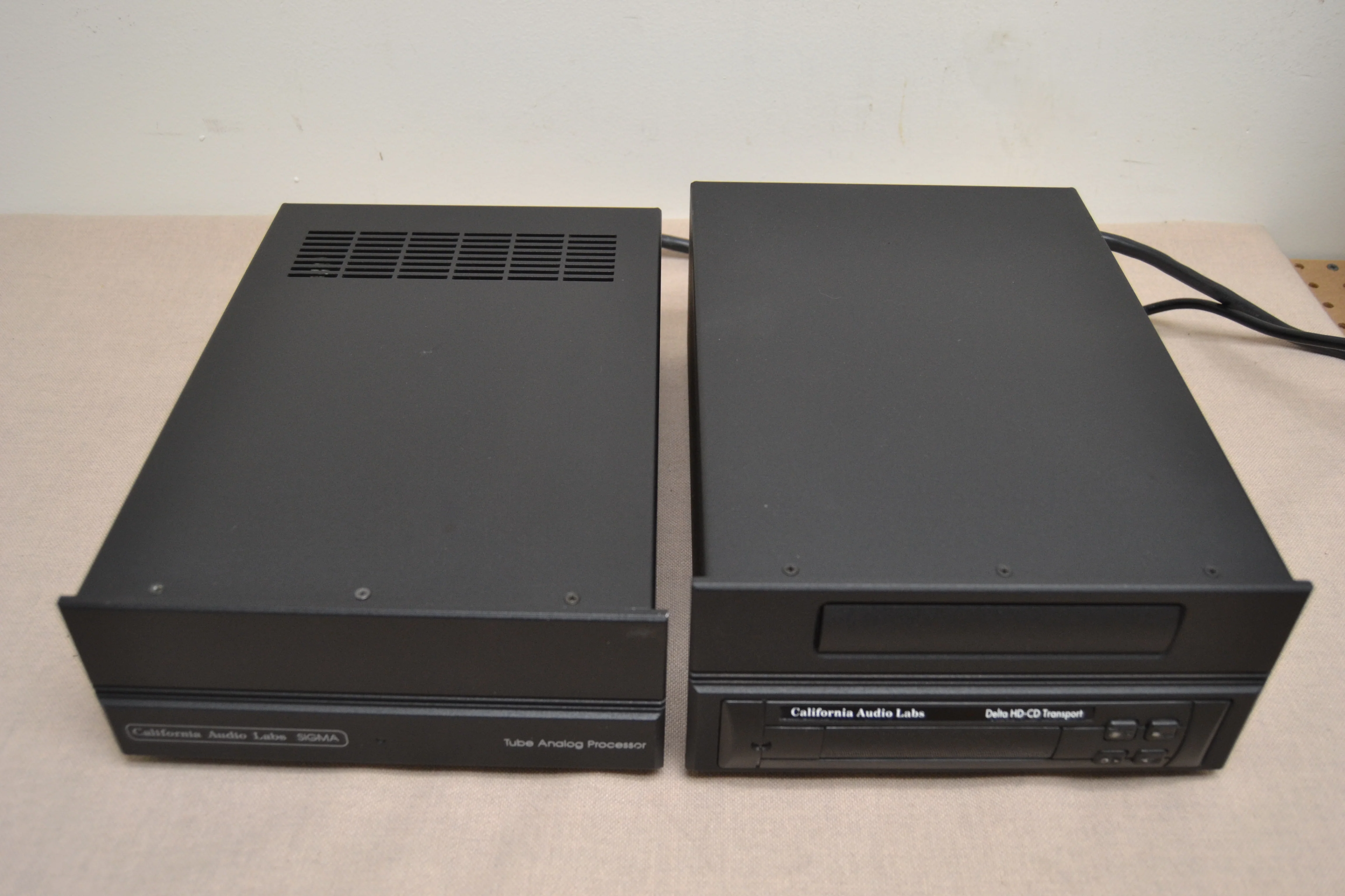 California Audio Labs - Sigma and Delta - Vacuum Tube DAc and Single HD-CD Transport - Image 6