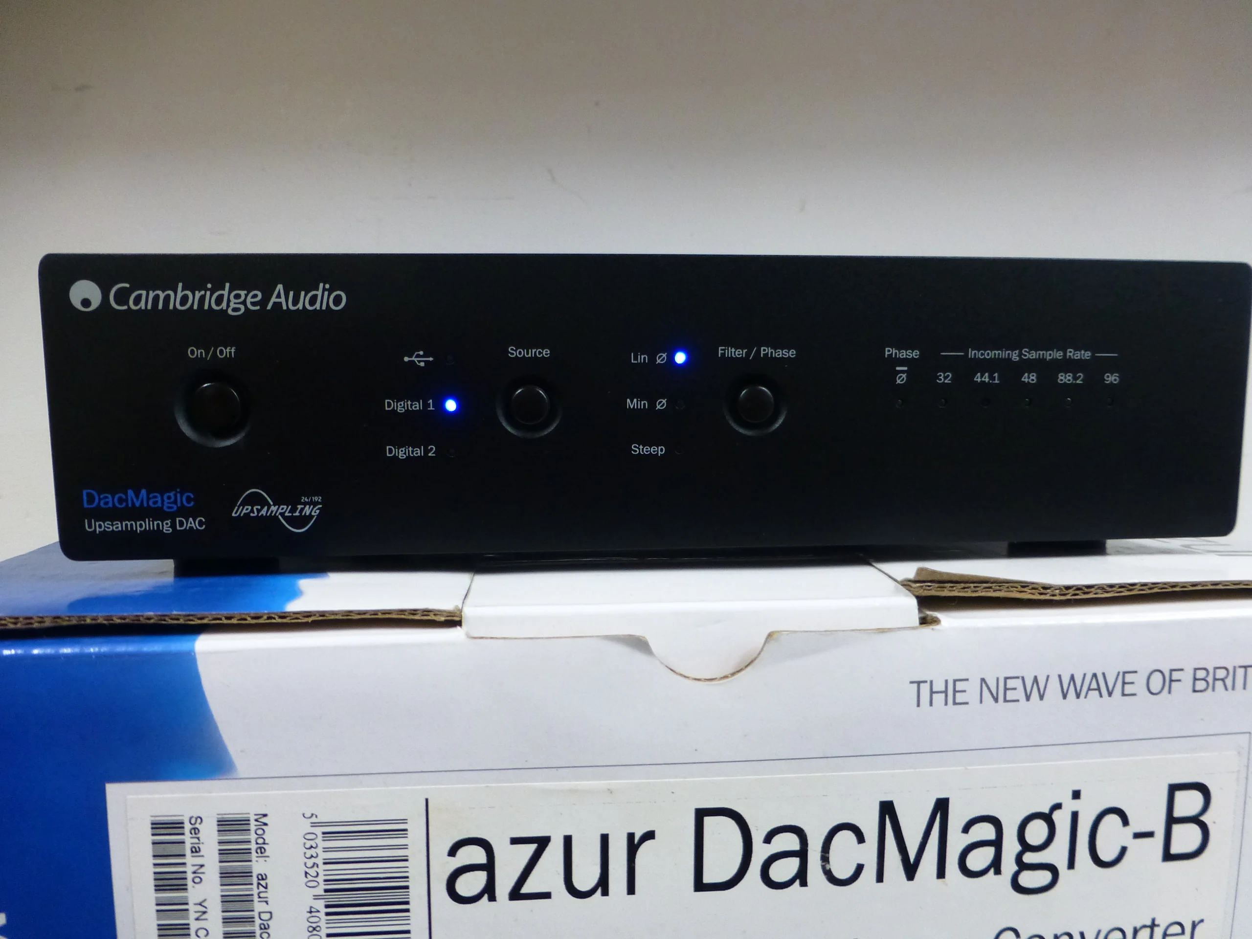 Cambridge Audio Azur DacMagic - Digital to Analog Converter - Image 2