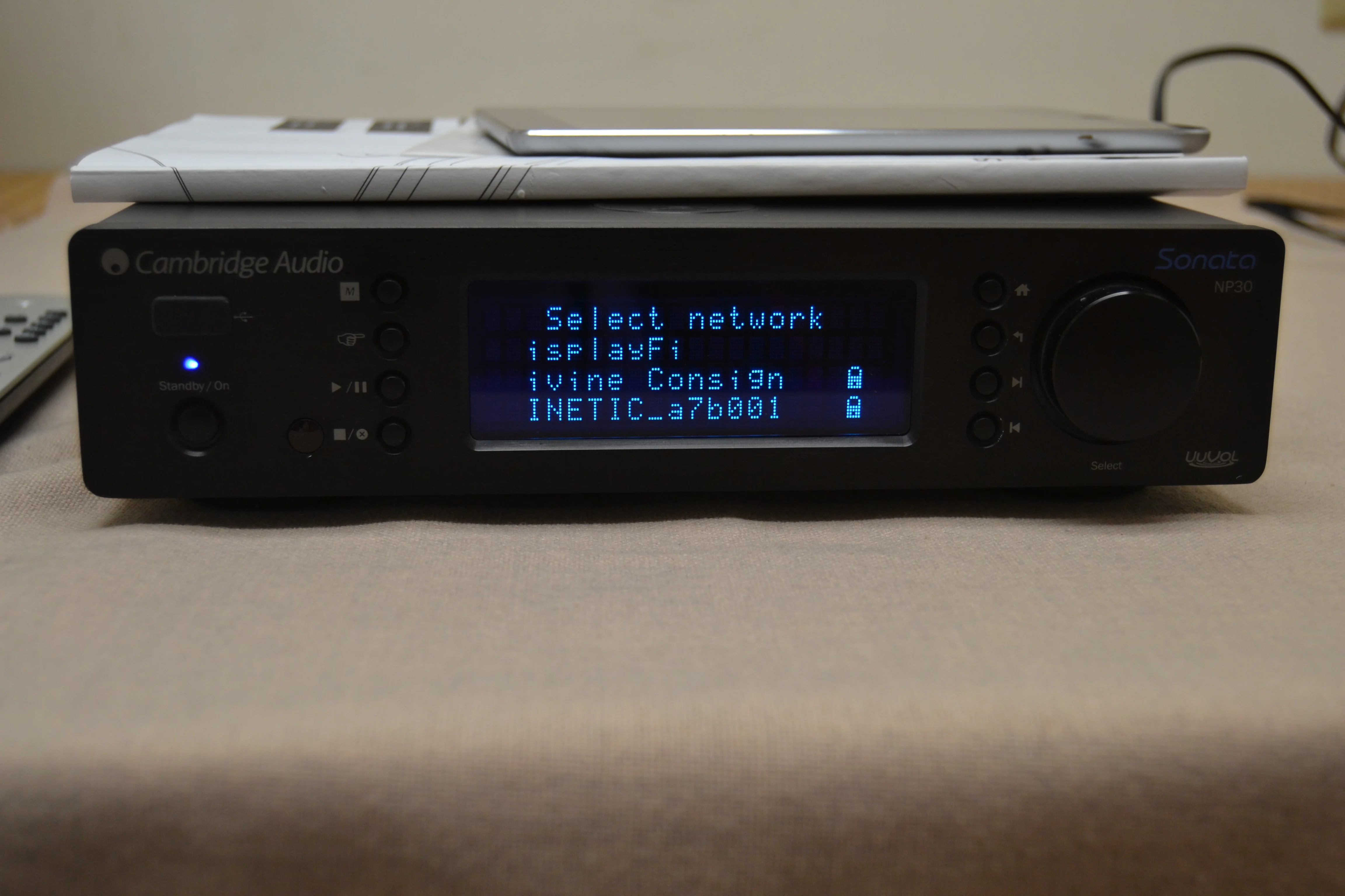 Cambridge Audio NP-30 Network Audio Player * Apple iPad Mini * Box * Manual * Remote - Image 8