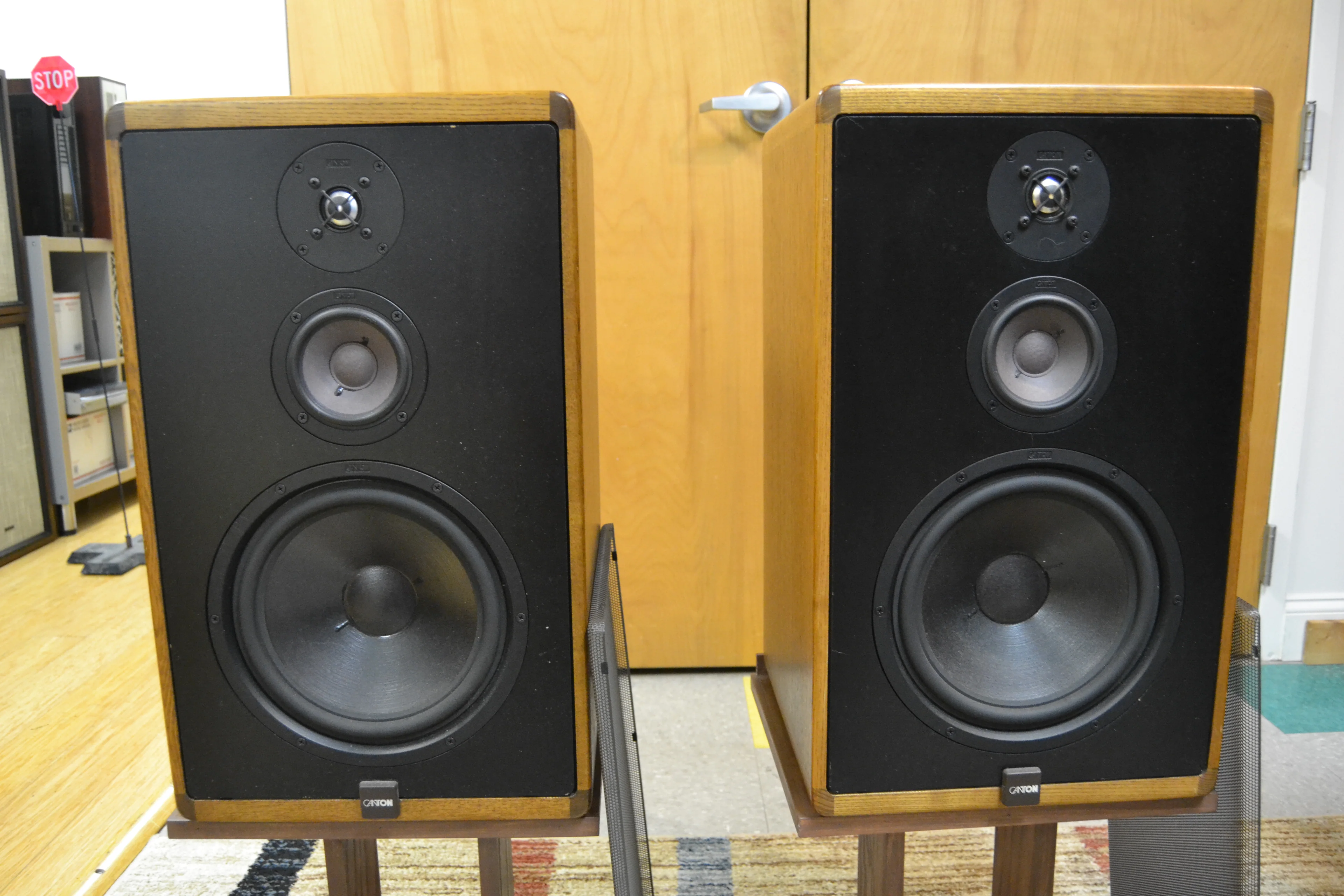 Canton CT-800 Speakers - 3Way - Oak - Wood Stands - Image 5