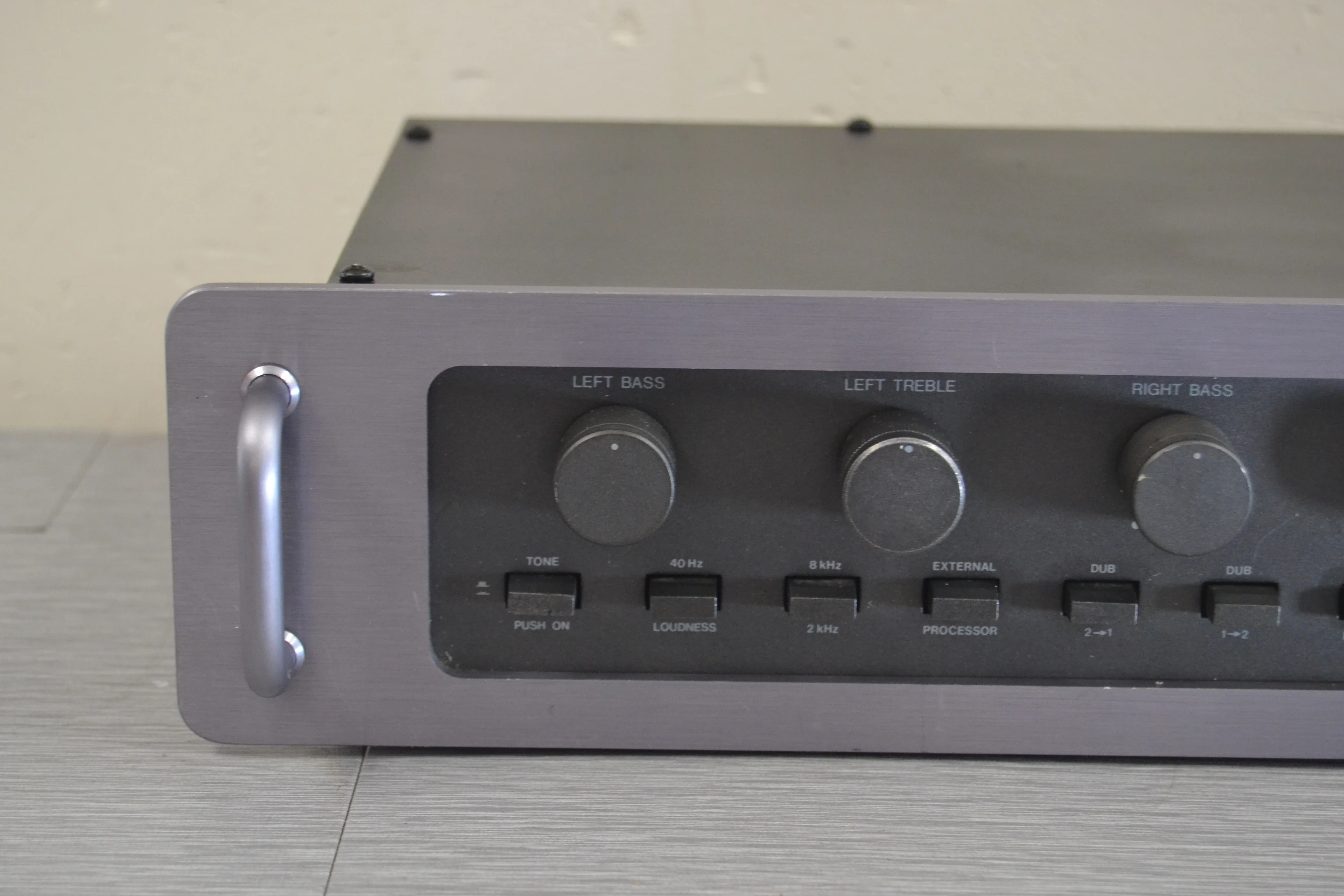 Carver C1 Stereo Sonic Holography Preamplifier - Image 2
