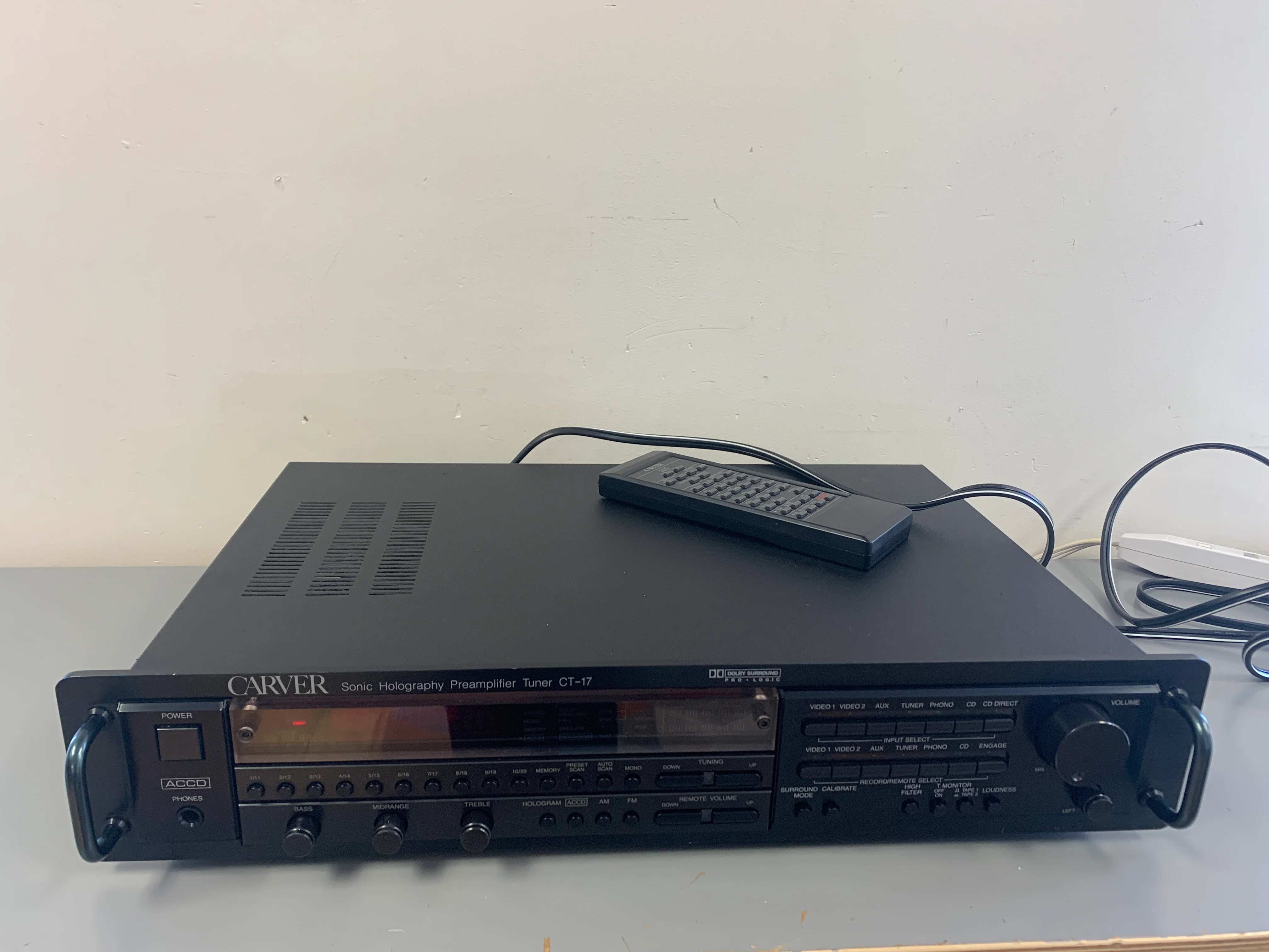 Carver CT-17 Tuner Preamplifier * Remote