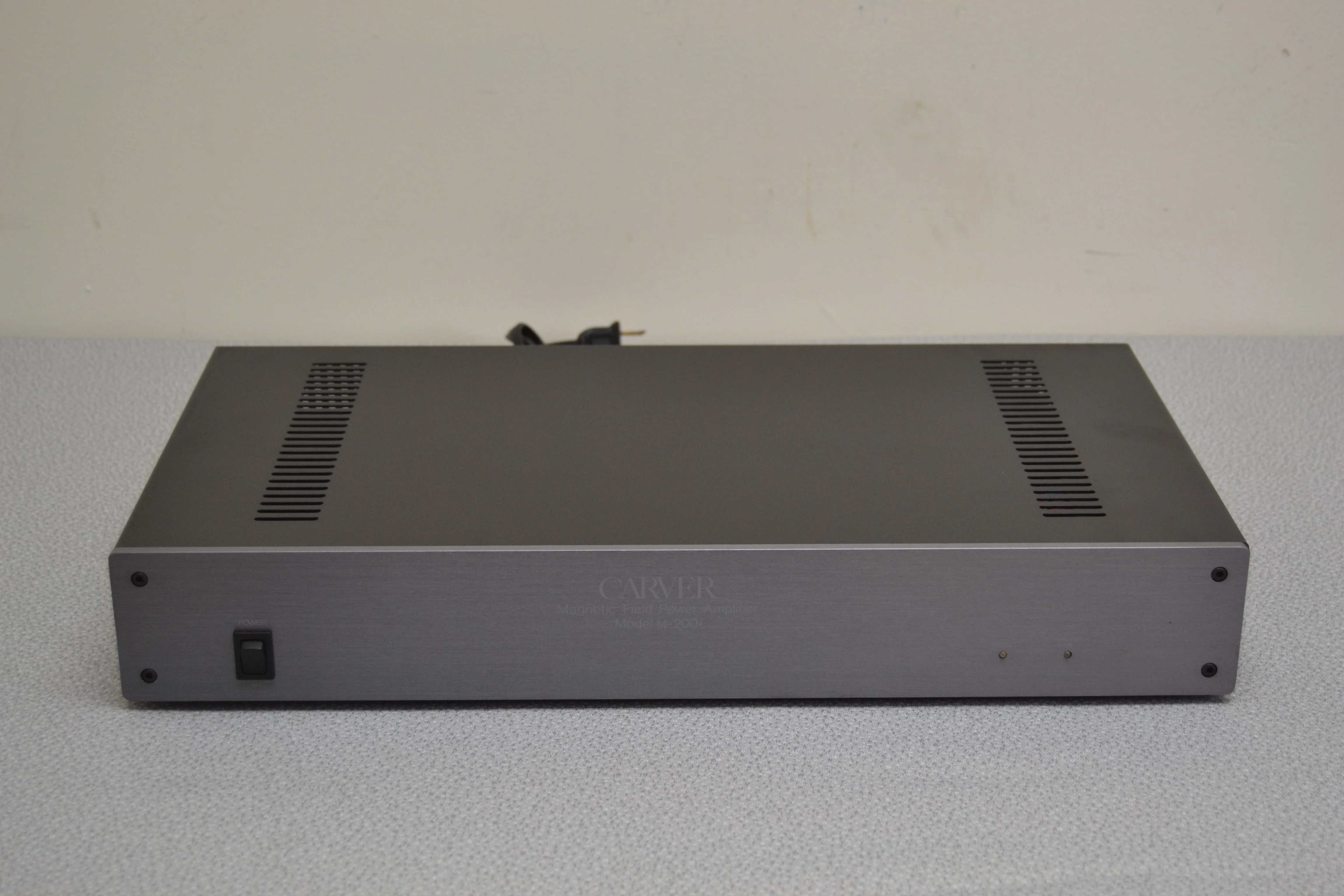 Carver M-200T Stereo Power Amplifier * 120W RMS