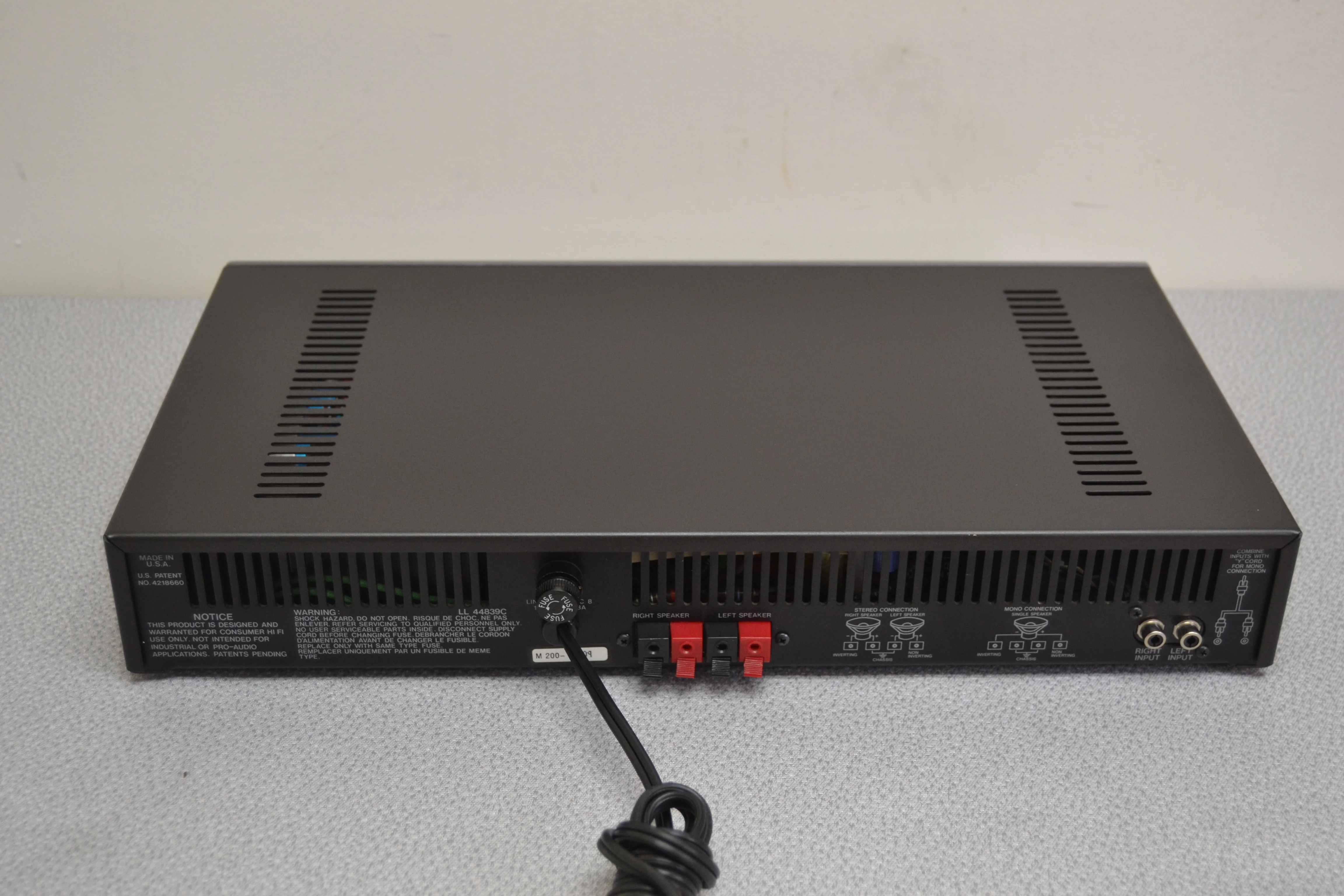 Carver M-200T Stereo Power Amplifier * 120W RMS - Image 8