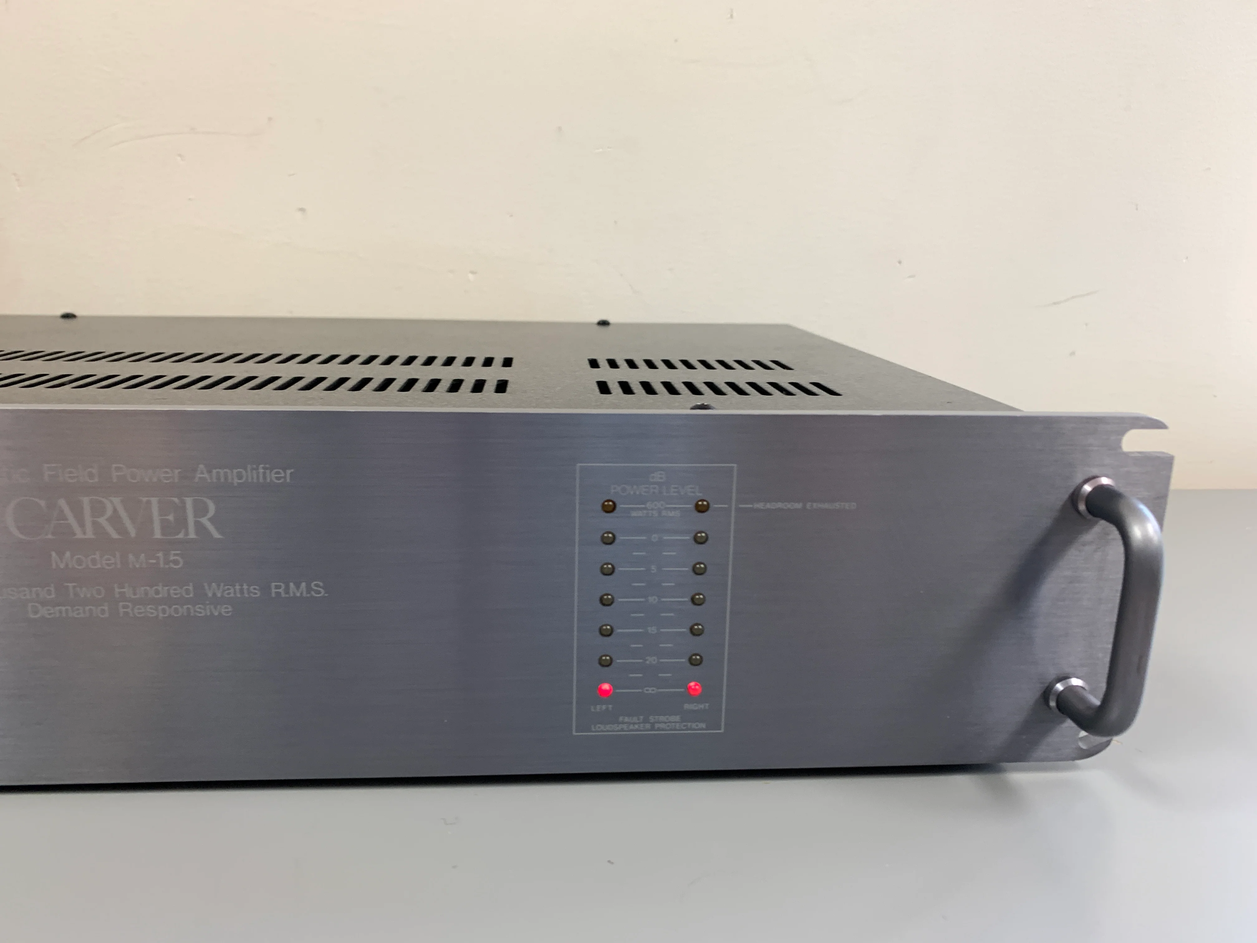 Carver M1.5t Power Amplifier - Image 4