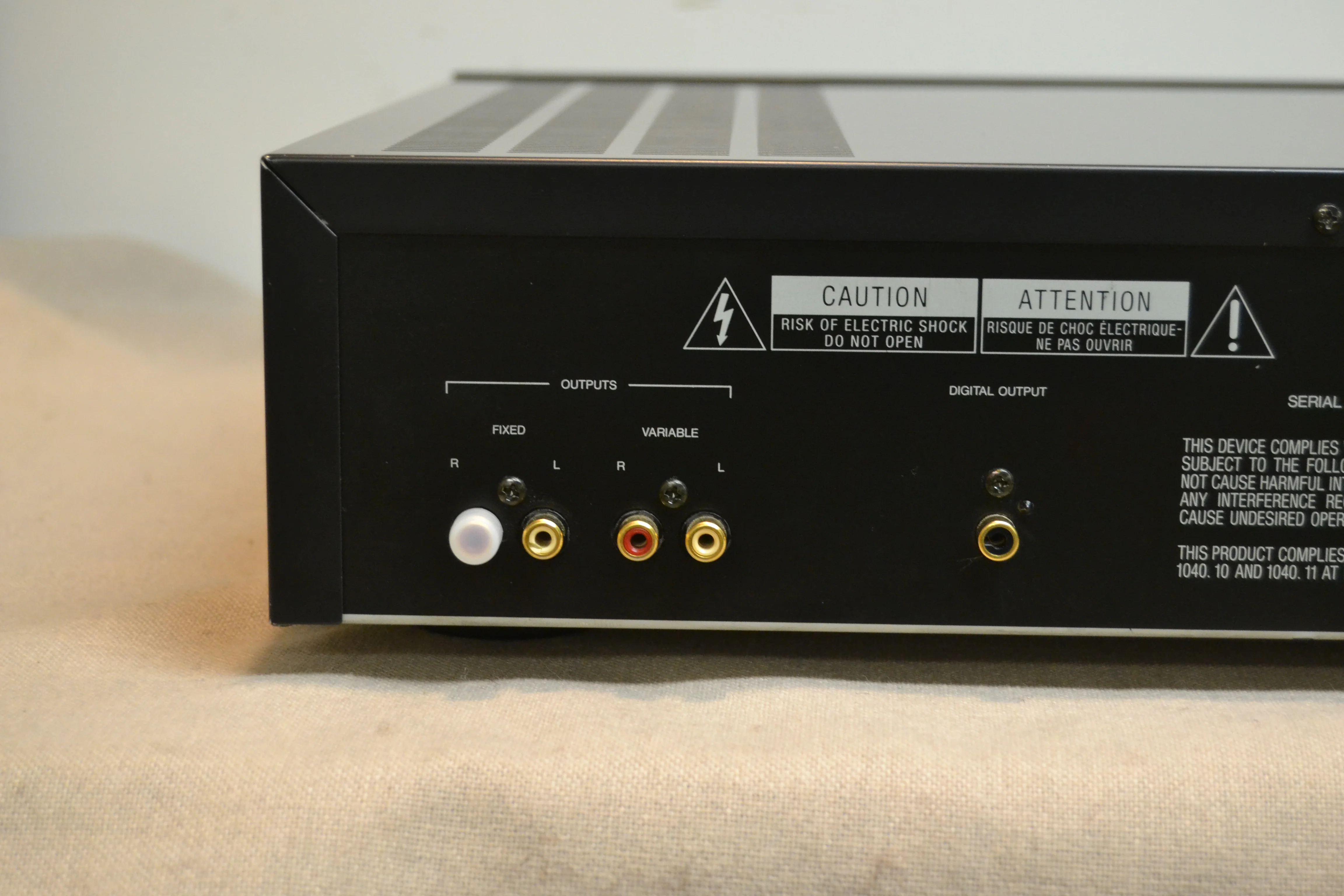 Carver SD/A-390t  5-Disc Carousel CD Player with Vacuum Tube Linear Single-Bit D/A Converter * Remote - Image 10