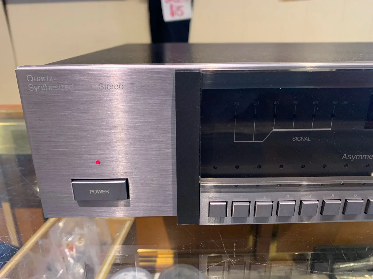 Carver TX-11 Stereo Tuner - Image 2
