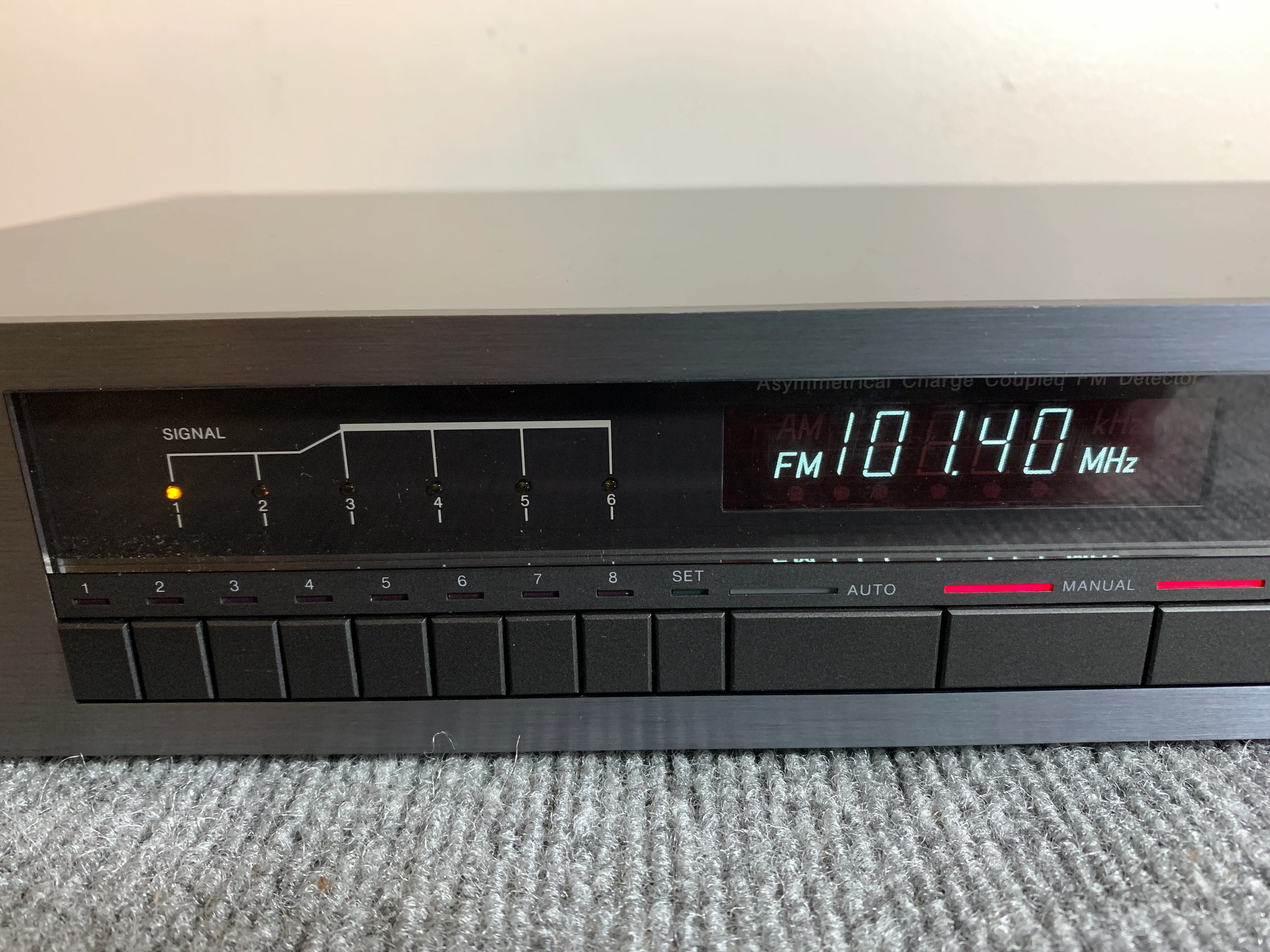 Carver TX-2 Stereo Tuner - Image 3