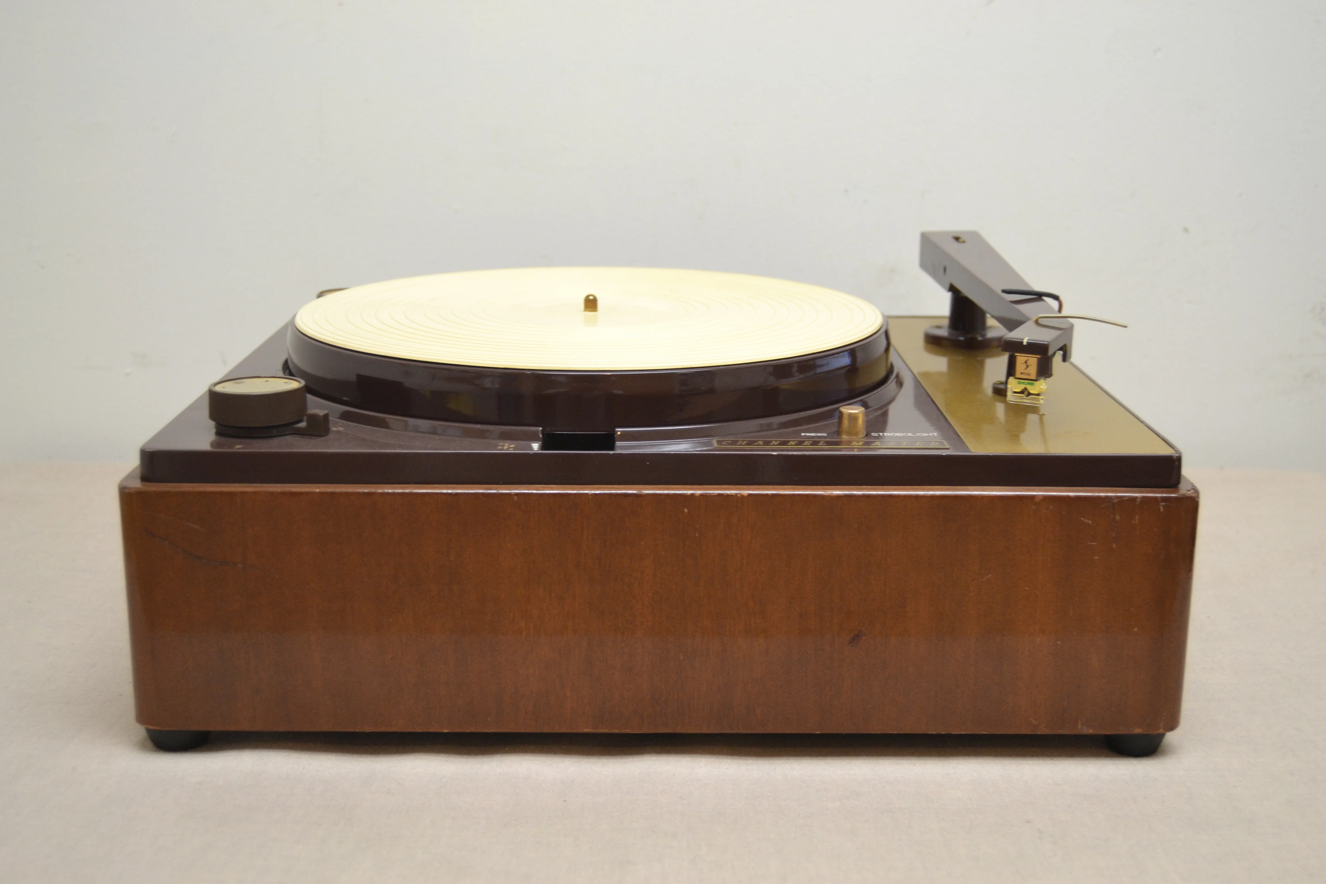 ChannelMaster 6653 Fully Refurbished Turntable * Shure M55E Cartridge - Image 2