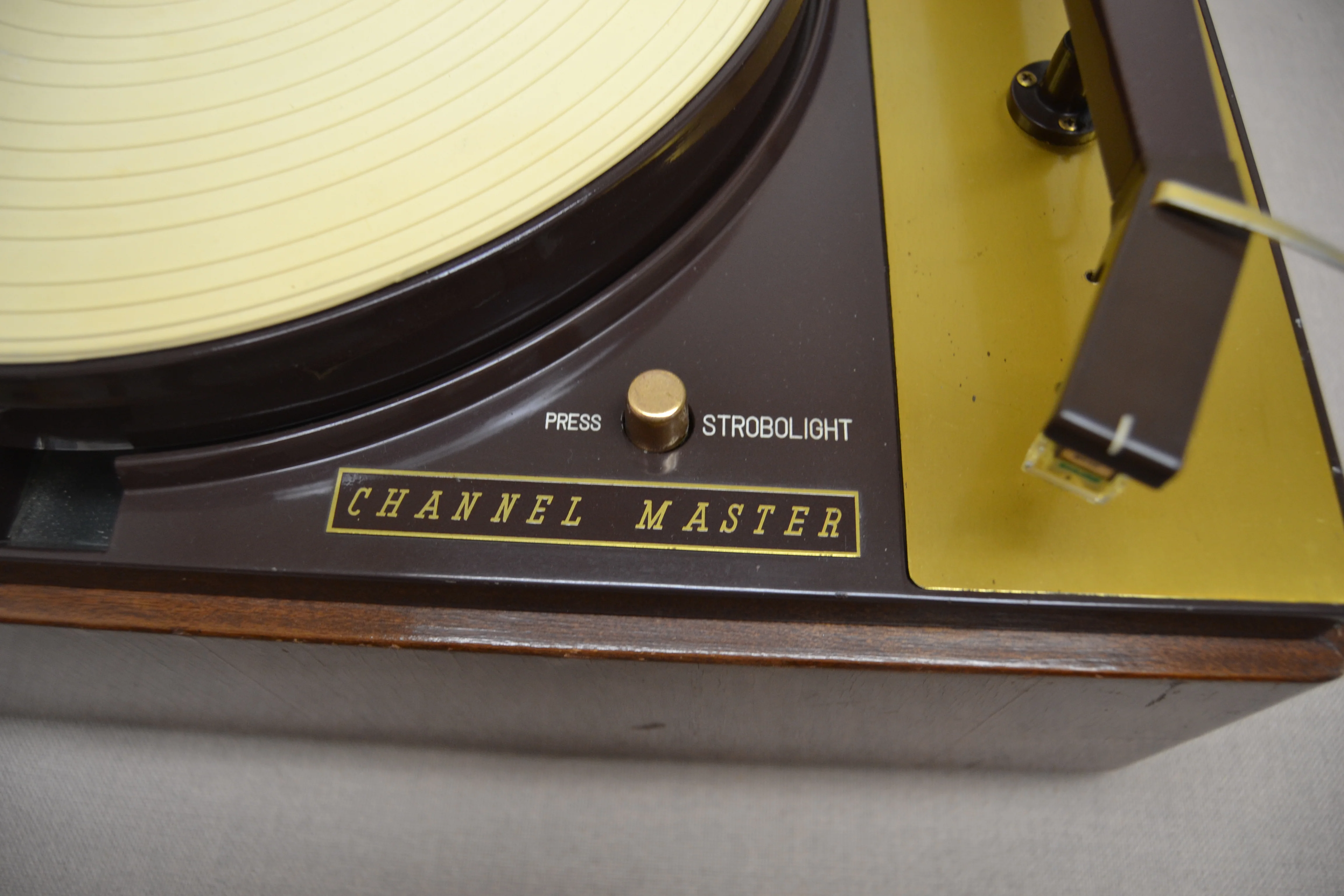 ChannelMaster 6653 Fully Refurbished Turntable * Shure M55E Cartridge - Image 7