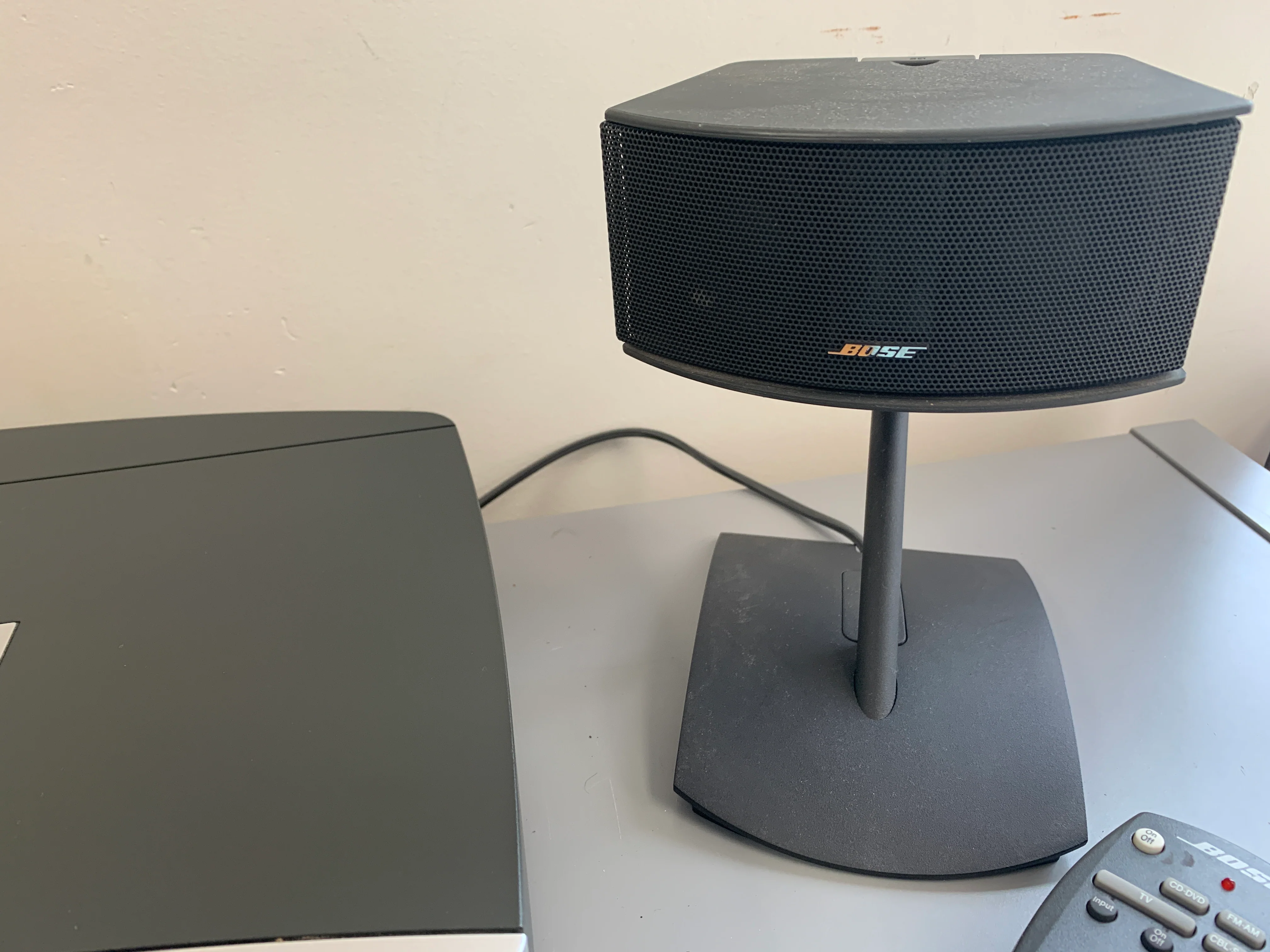 Bose Model 321 Series III GSX Media Center * Remote * Speakers * Desk Stands * Subwoofer - Image 6