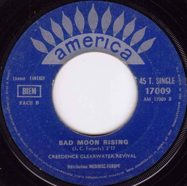 Creedence Clearwater Revival - Bad Moon Rising / Lodi (7", Single) (Very Good Plus (VG+)) - Image 4