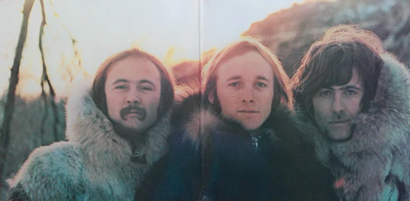 Crosby, Stills & Nash - Crosby, Stills & Nash (LP, Album, RE, Gat) (Very Good Plus (VG+)) - Image 2