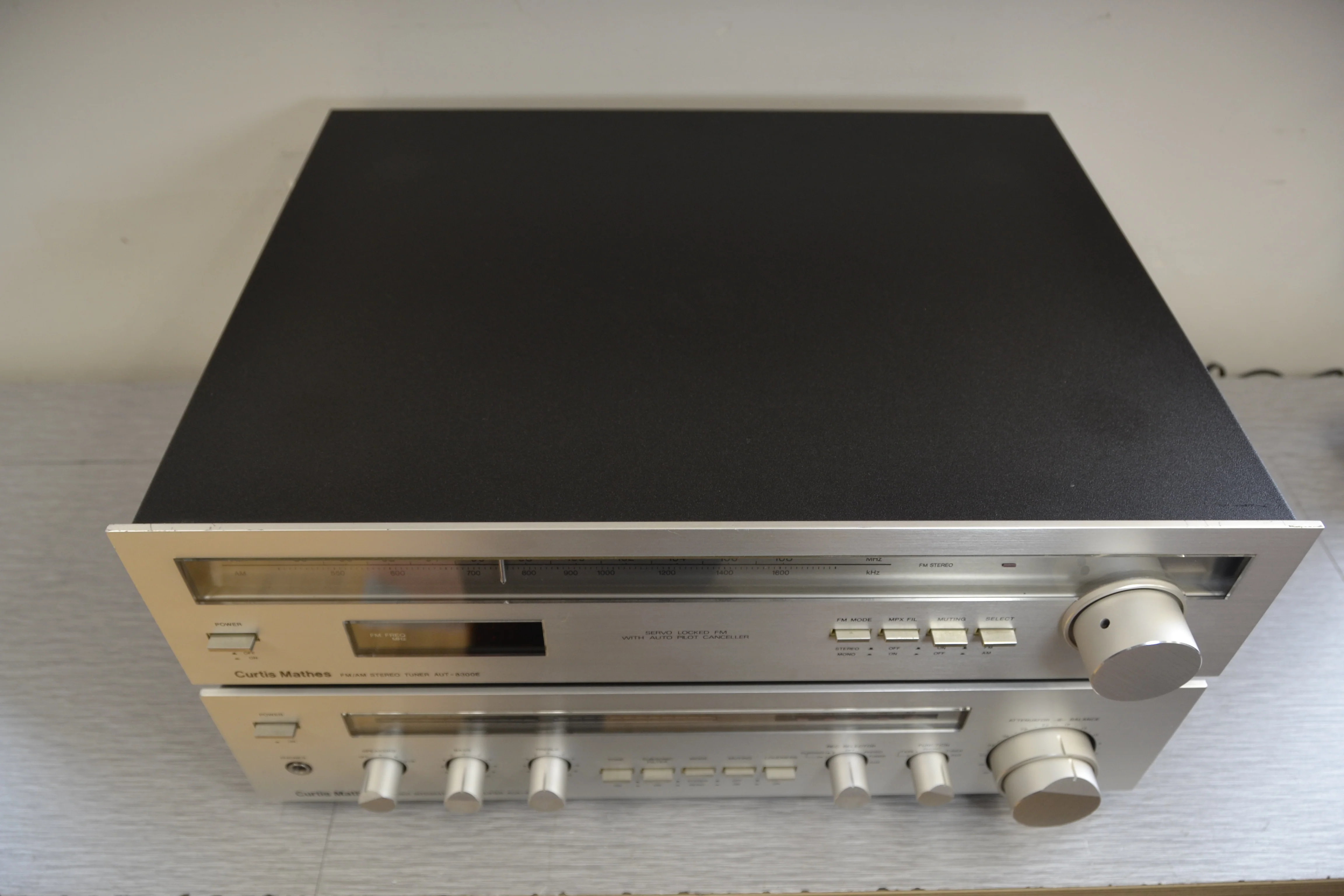 Curtis Mathes (NEC) AUA-8300E  Stereo Integrated Amplifier * 65W RMS * AUT-8300e Tuner - Image 13