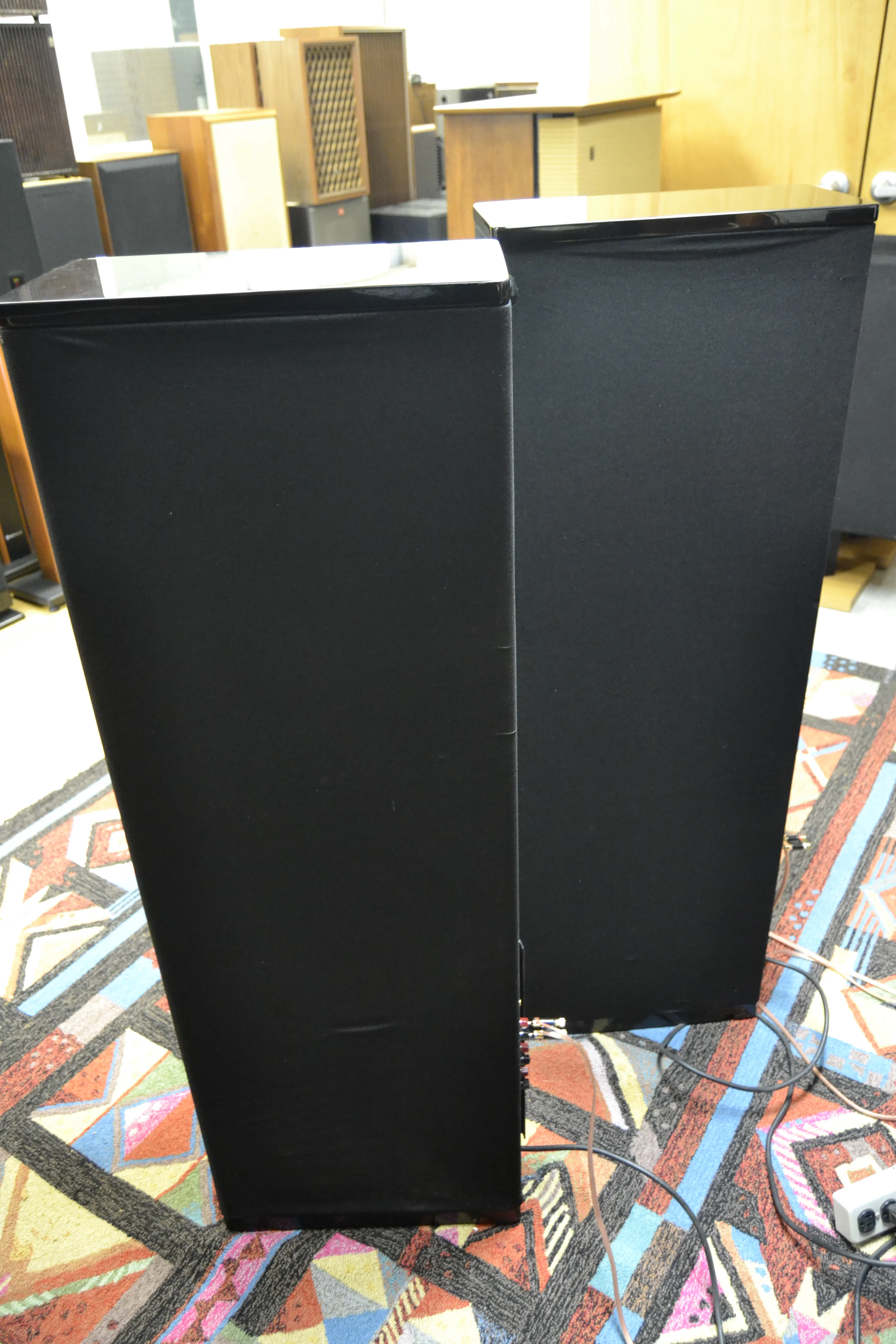 Definitive Technology BP-2000 Bipolar Speakers with Powered Subs - Image 3
