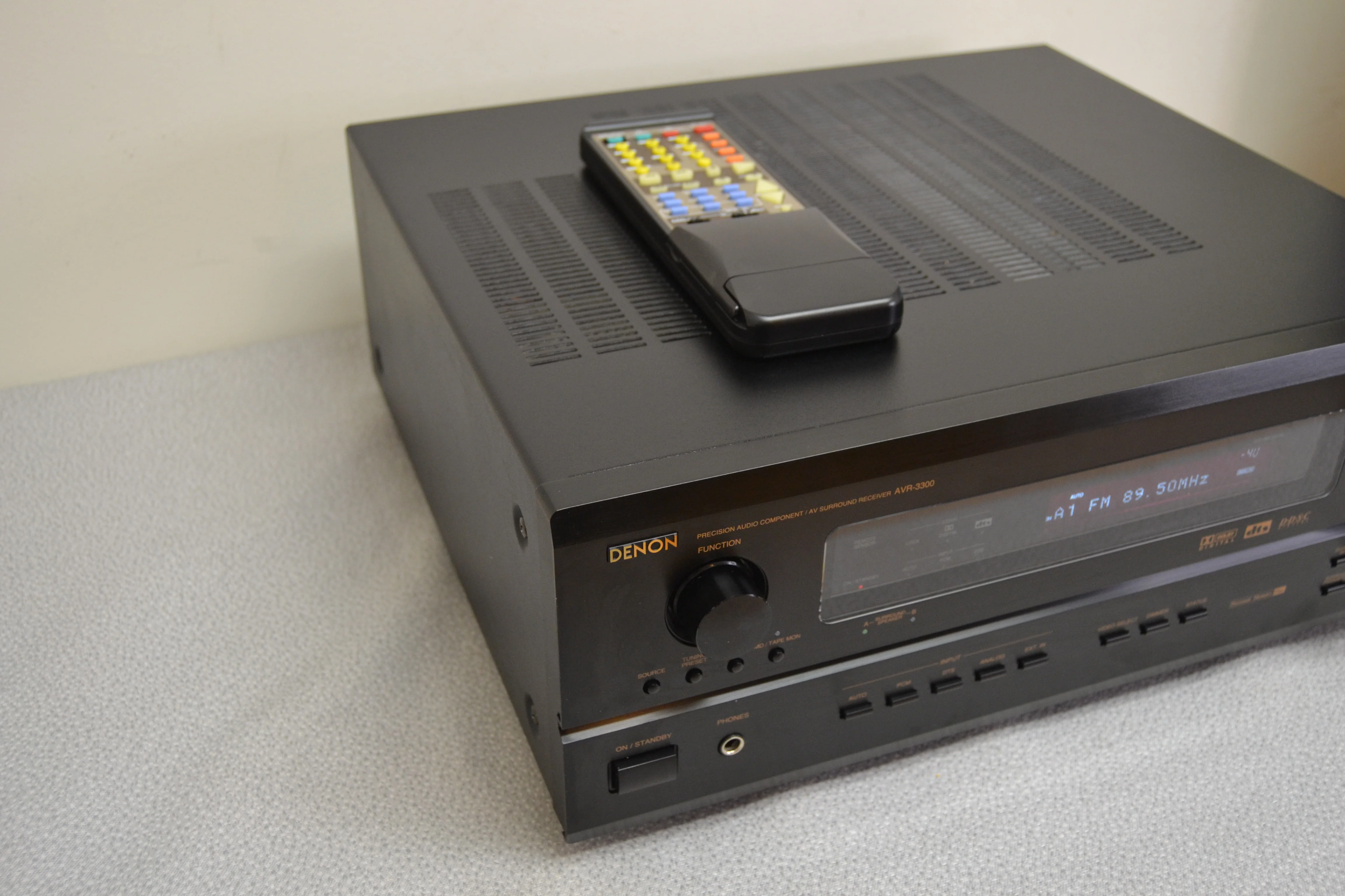 Denon AVR-3300 Stereo Receiver * 105W RMS * 2000 * Remote - Image 11