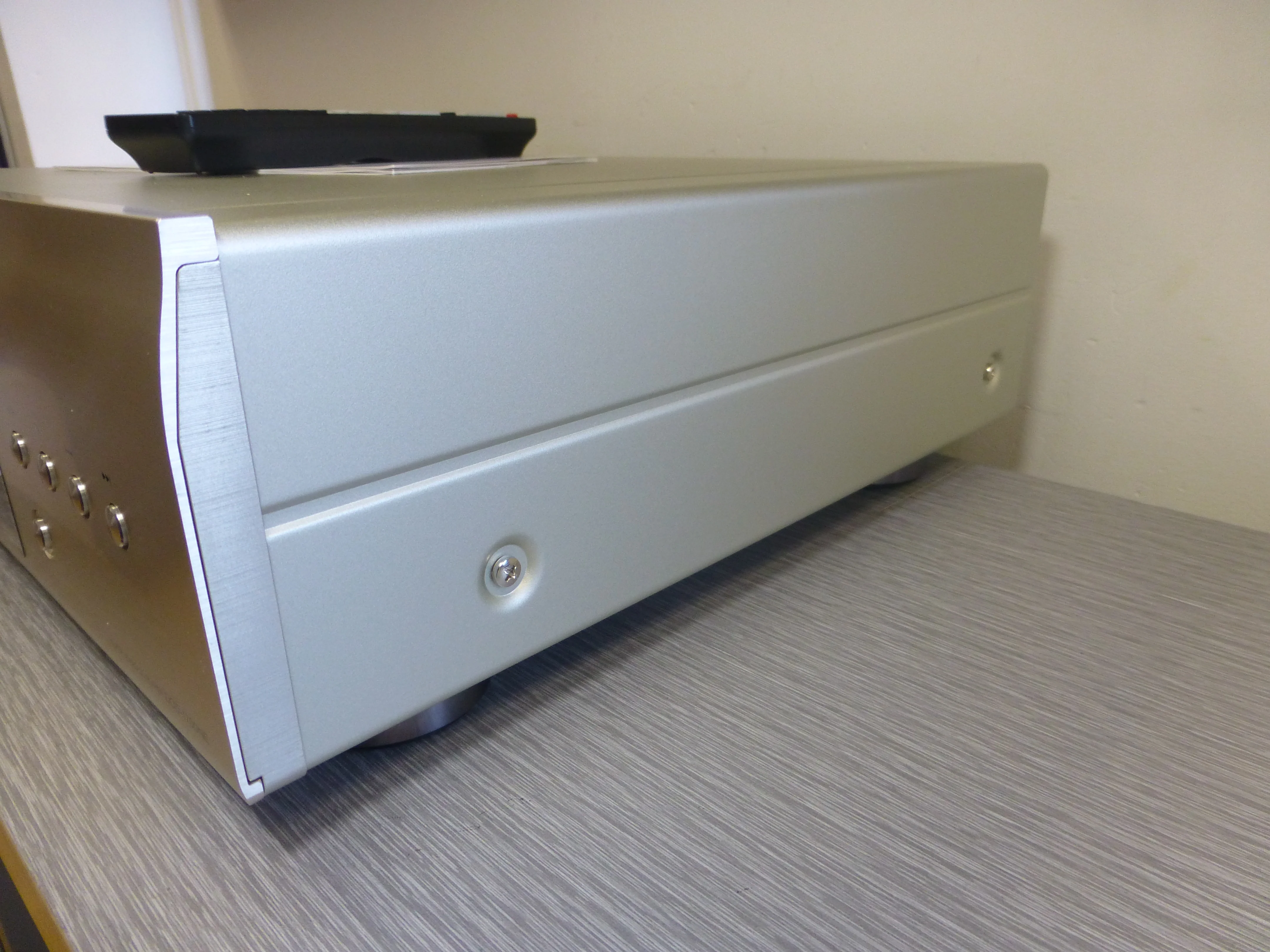Denon DCD-1700NE Super Audio CD Player * Box * Remote - Image 9