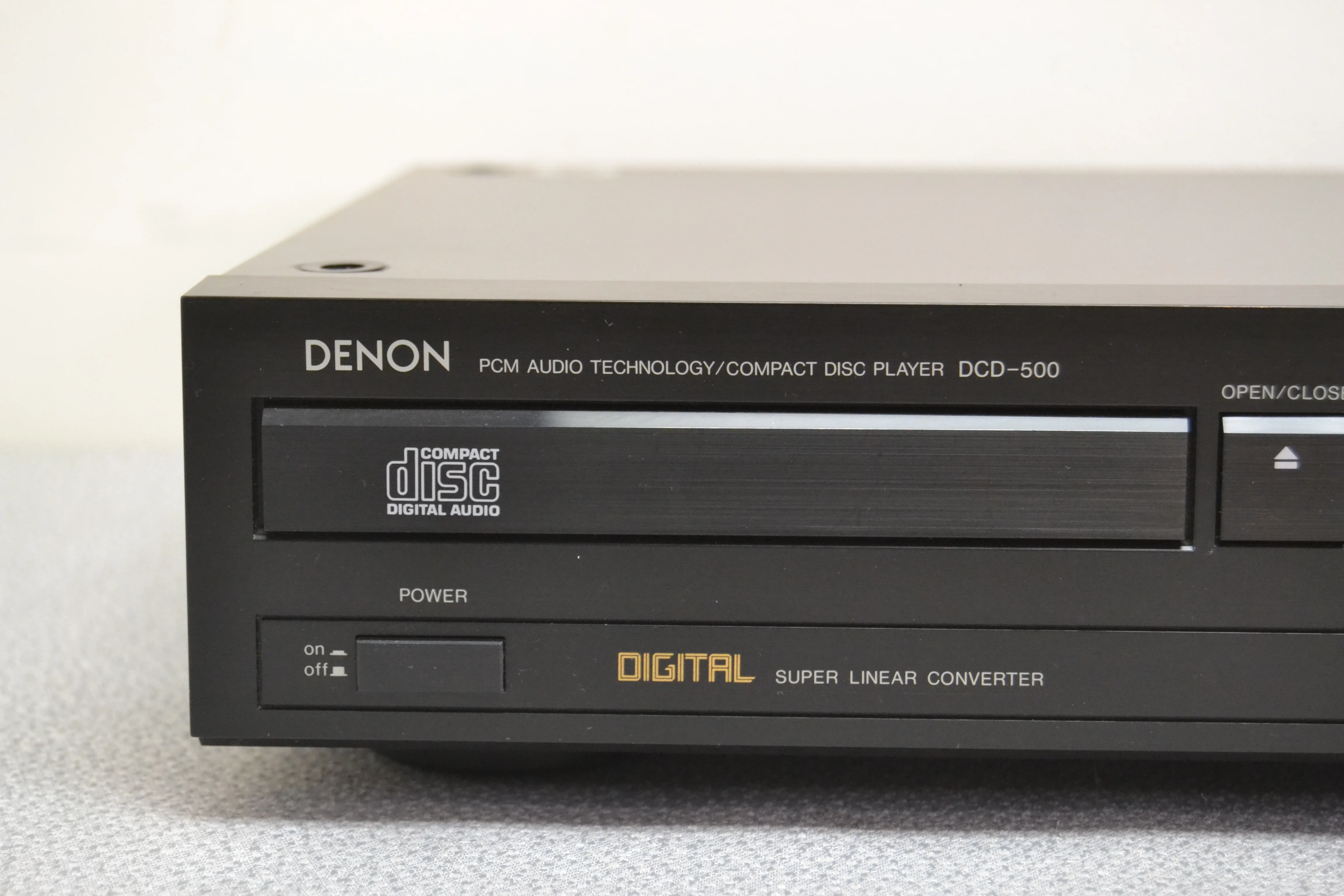 Denon DCD-500 Single CD Player * 1986 - Image 2