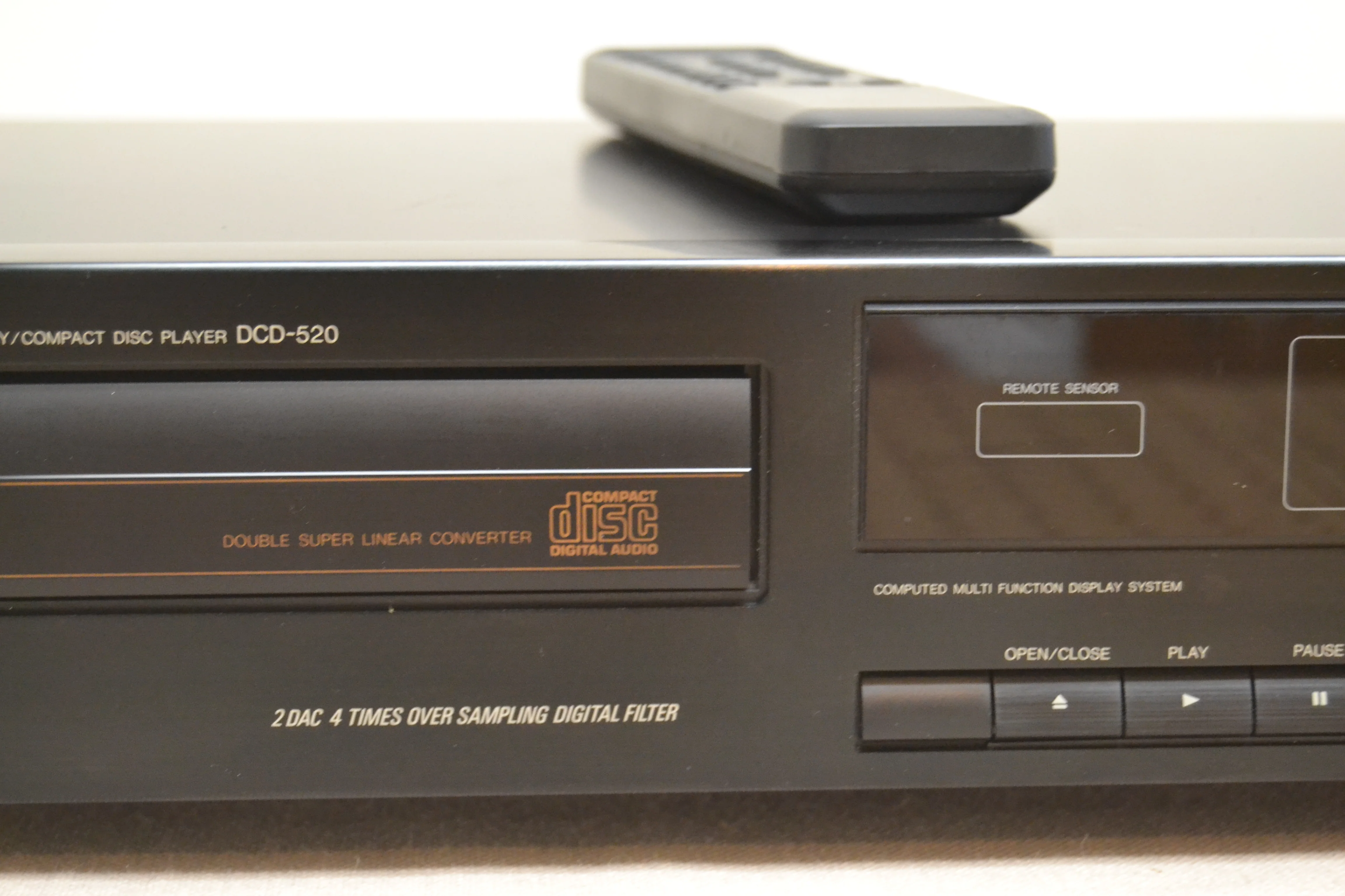 Denon DCD-520 Single CD Player * Remote Control * Fully Serviced * New Belts - Image 3