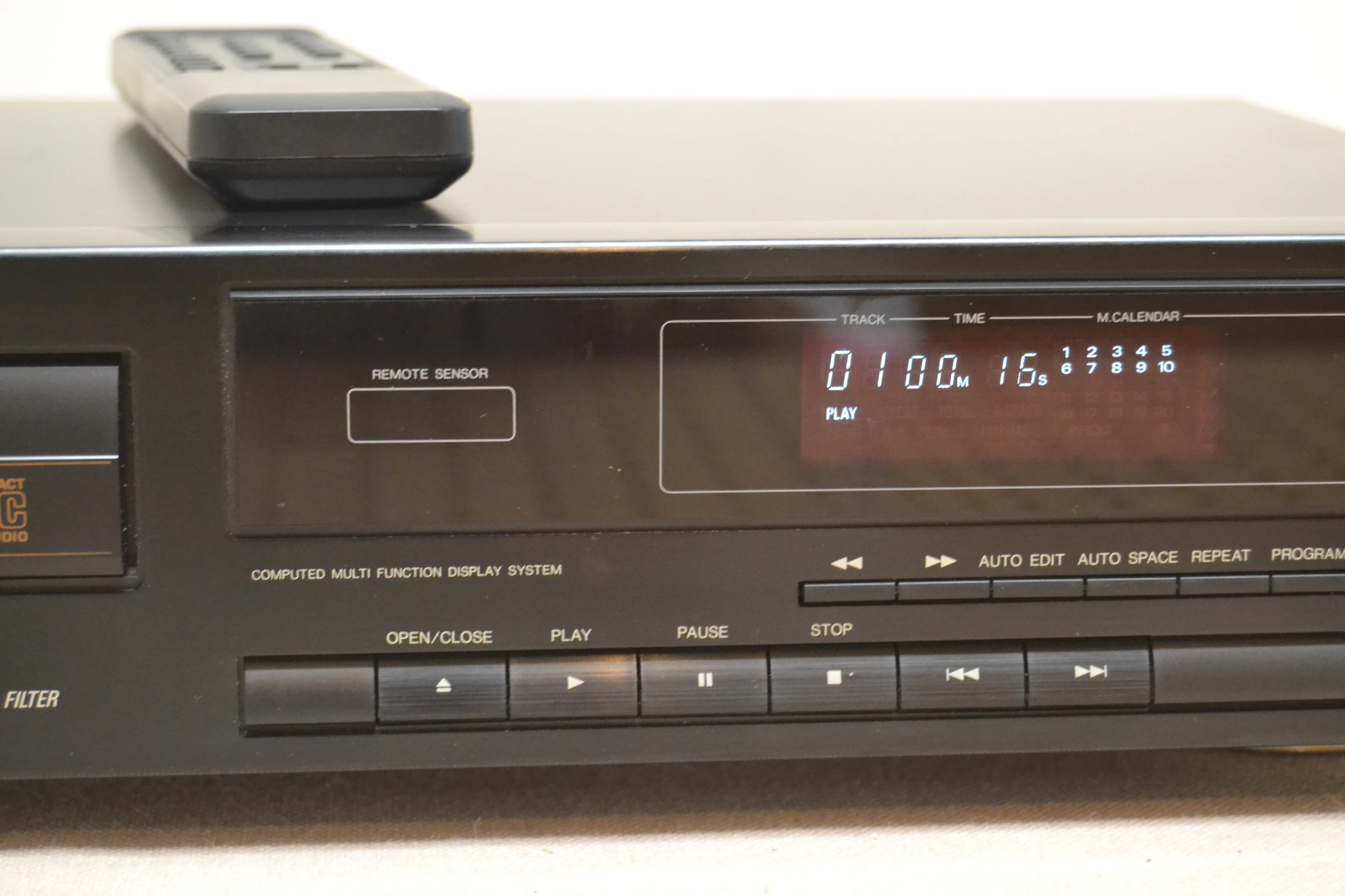 Denon DCD-520 Single CD Player * Remote Control * Fully Serviced * New Belts - Image 4