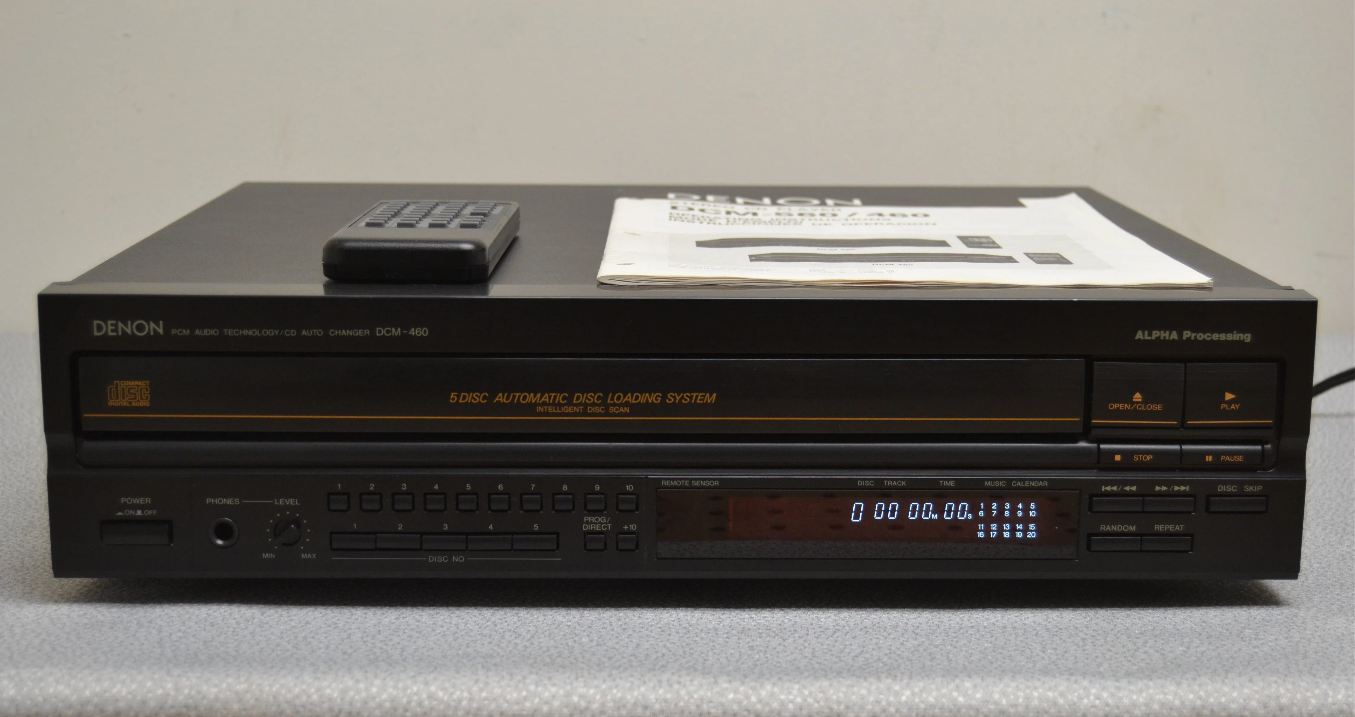 Denon DCM-460 CD Carousel 5 Discs * Remote * Manual